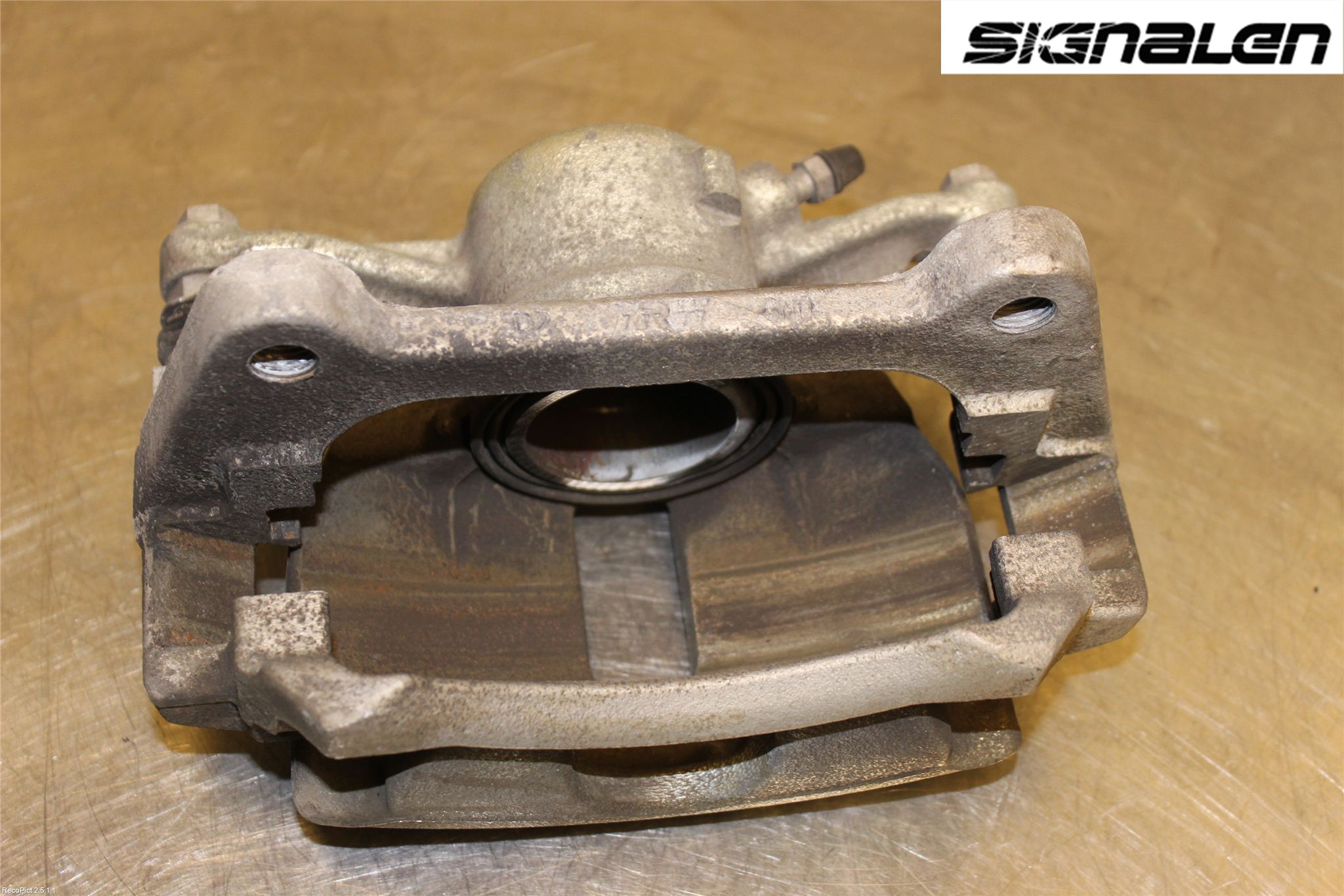 Volkswagen VW PASSAT 15-19 Bremsecaliper Foran Høyre