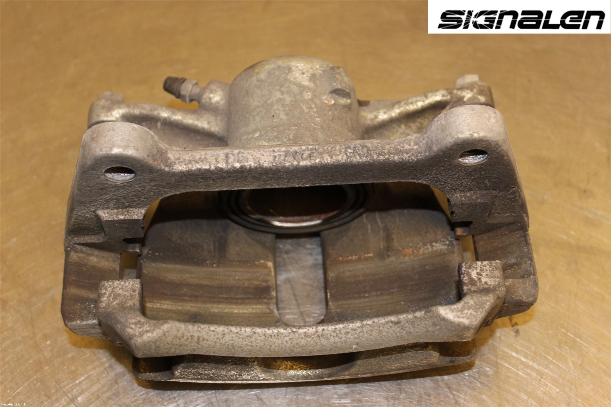 Volkswagen VW PASSAT 15-19 Bremsecaliper Foran Venstre