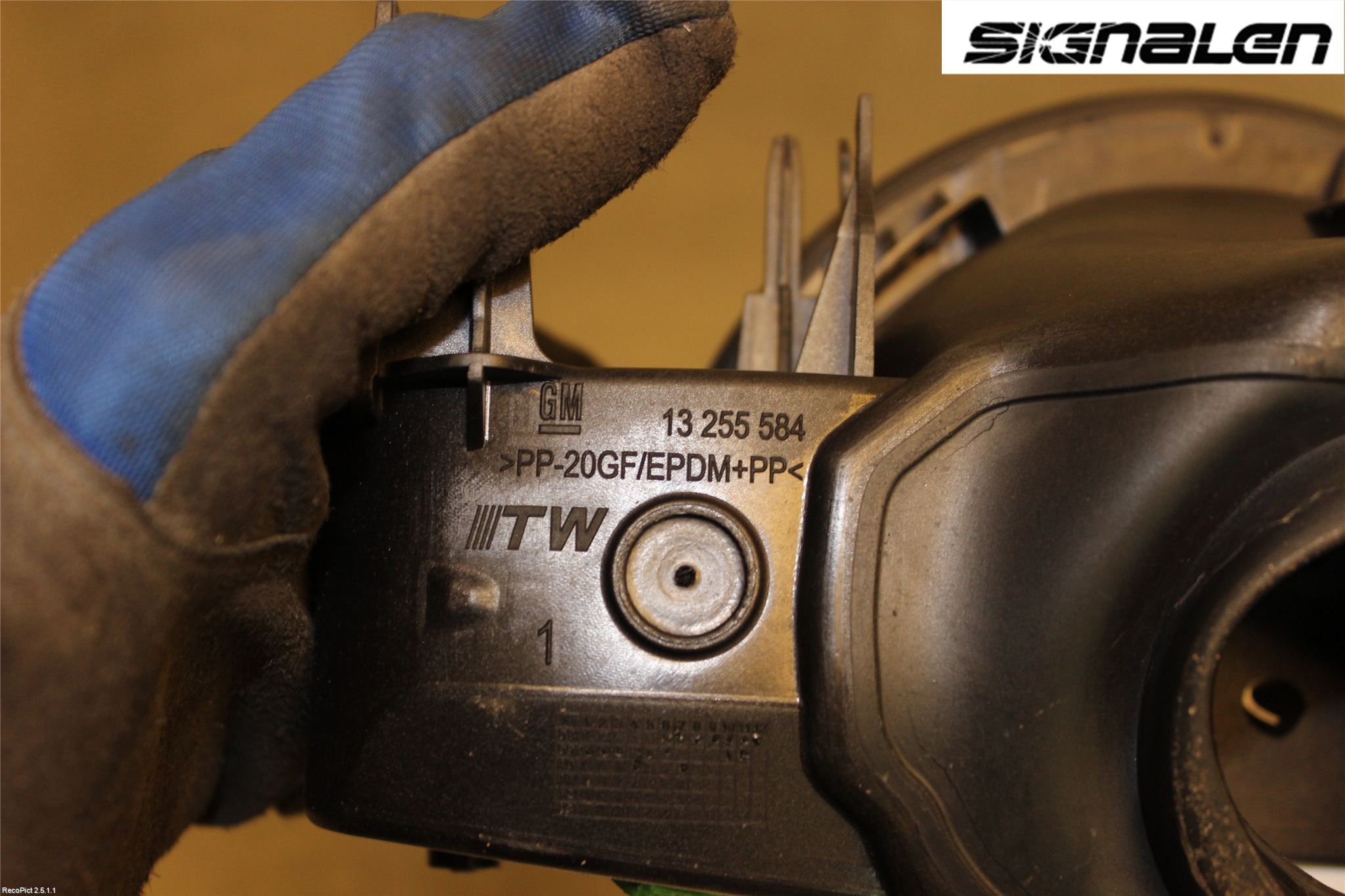 Saab 9-5 10-12 Drivstoff Tankluke