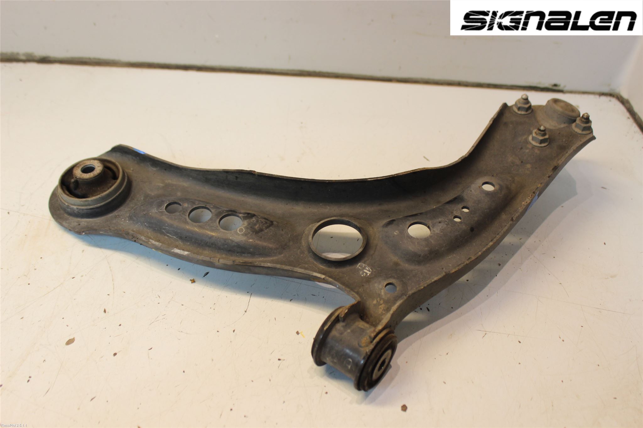 Volkswagen VW GOLF / E-GOLF VII 13-20 Bærearm Foran Høyre Nedre