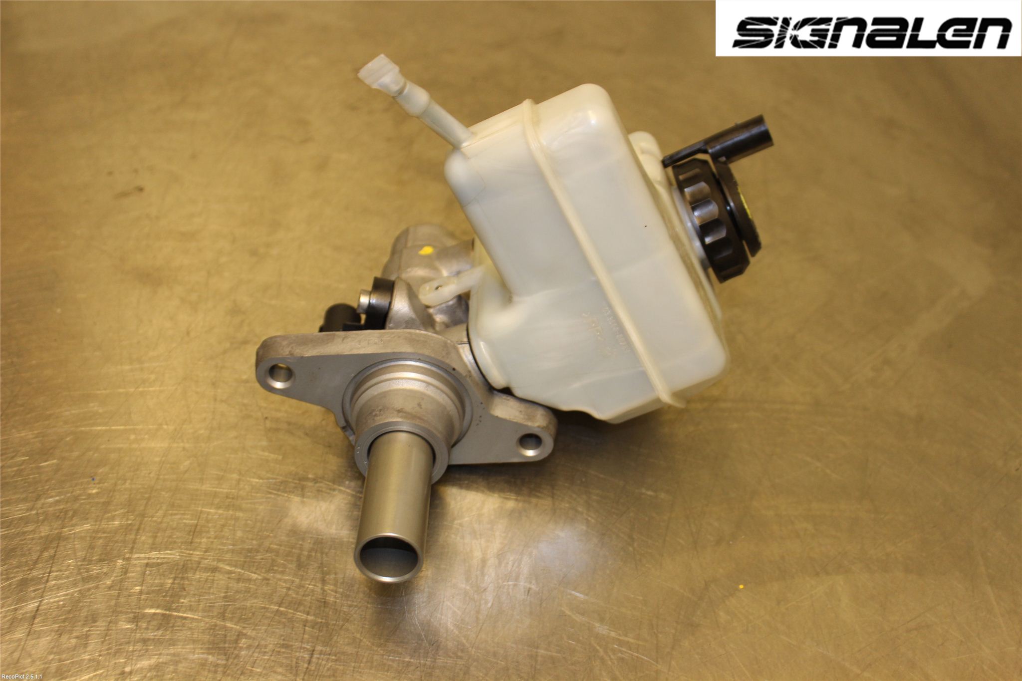 Volkswagen VW PASSAT 11-14 Brems Hovedsylinder