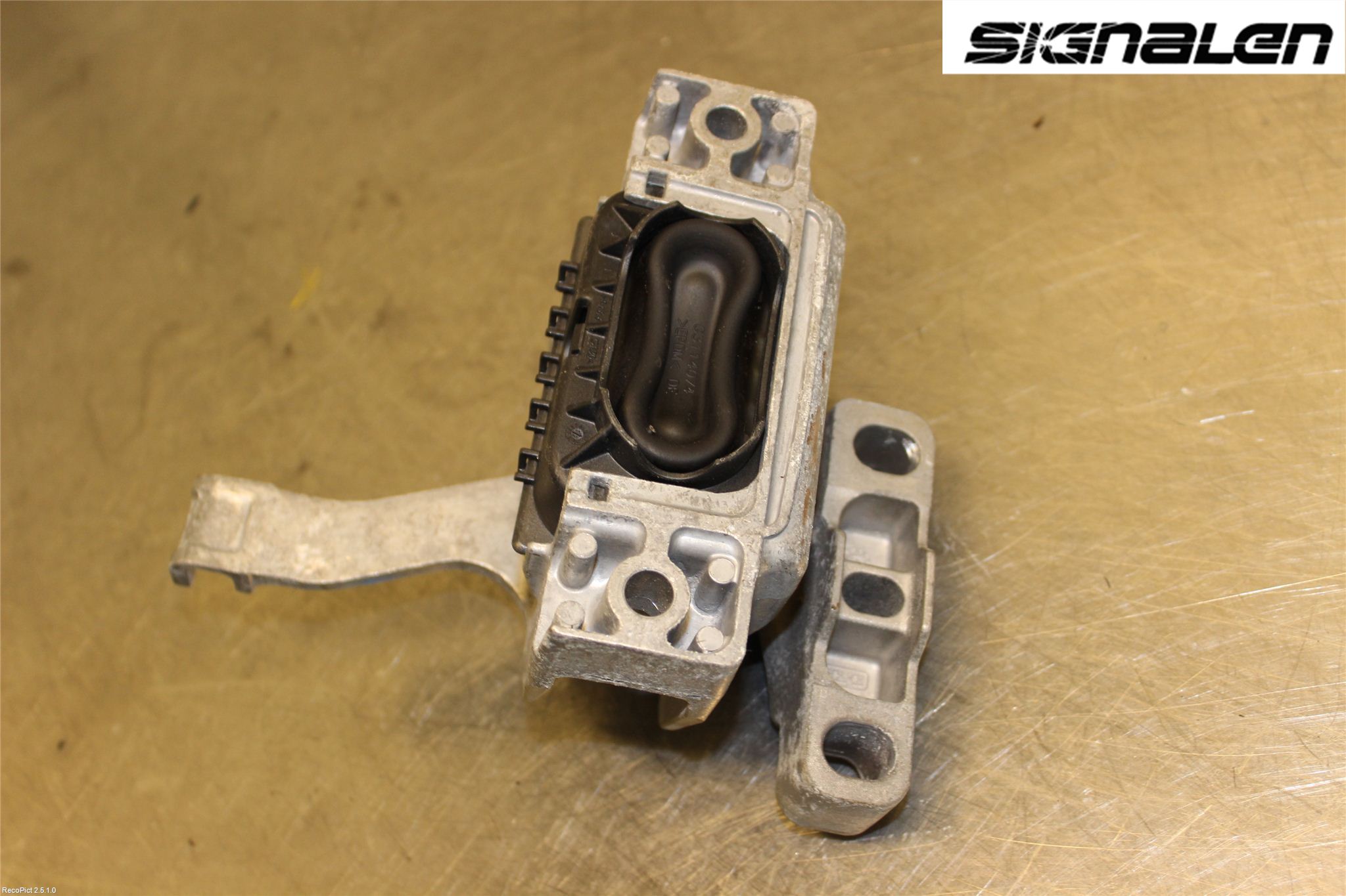 Volkswagen VW GOLF / E-GOLF VII 13-20 Motor Feste Gummi