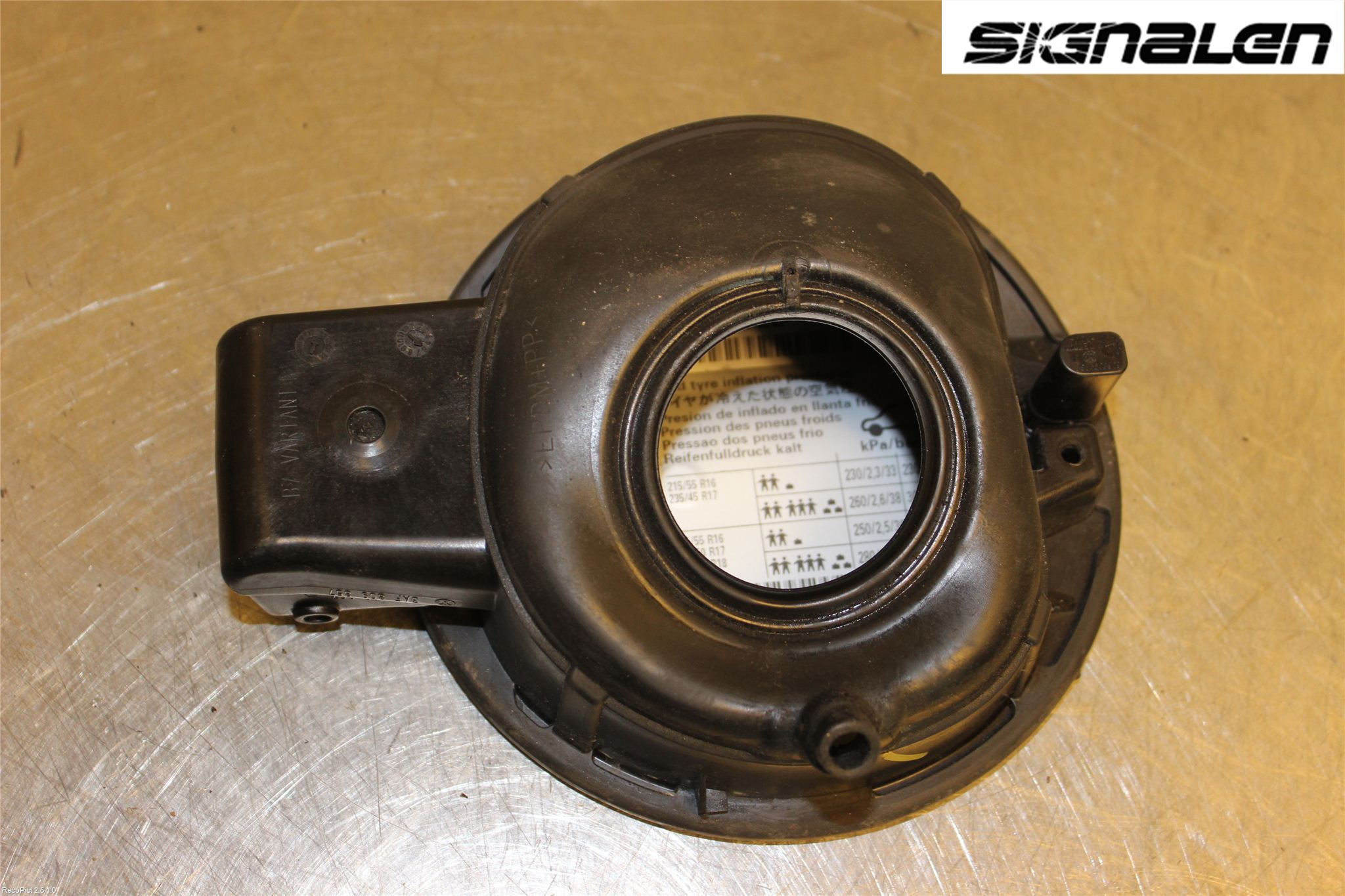 Volkswagen VW PASSAT 11-14 Drivstoff Tankluke