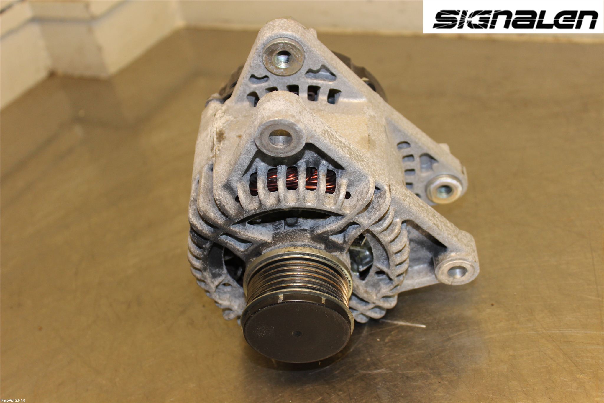 Peugeot 208 12-15 Dynamo