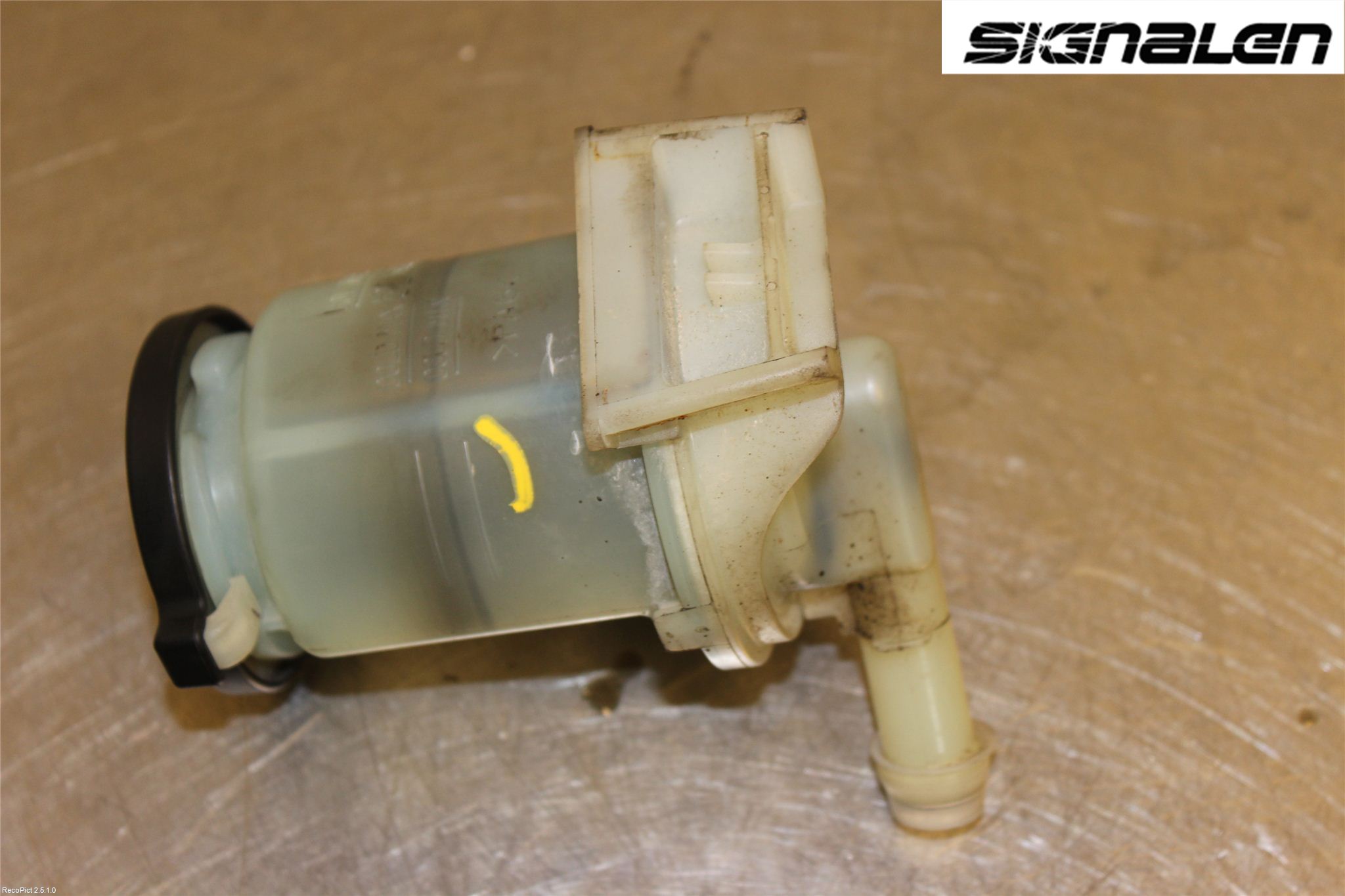 Toyota COROLLA VERSO 04-07 Servo Oljebeholder