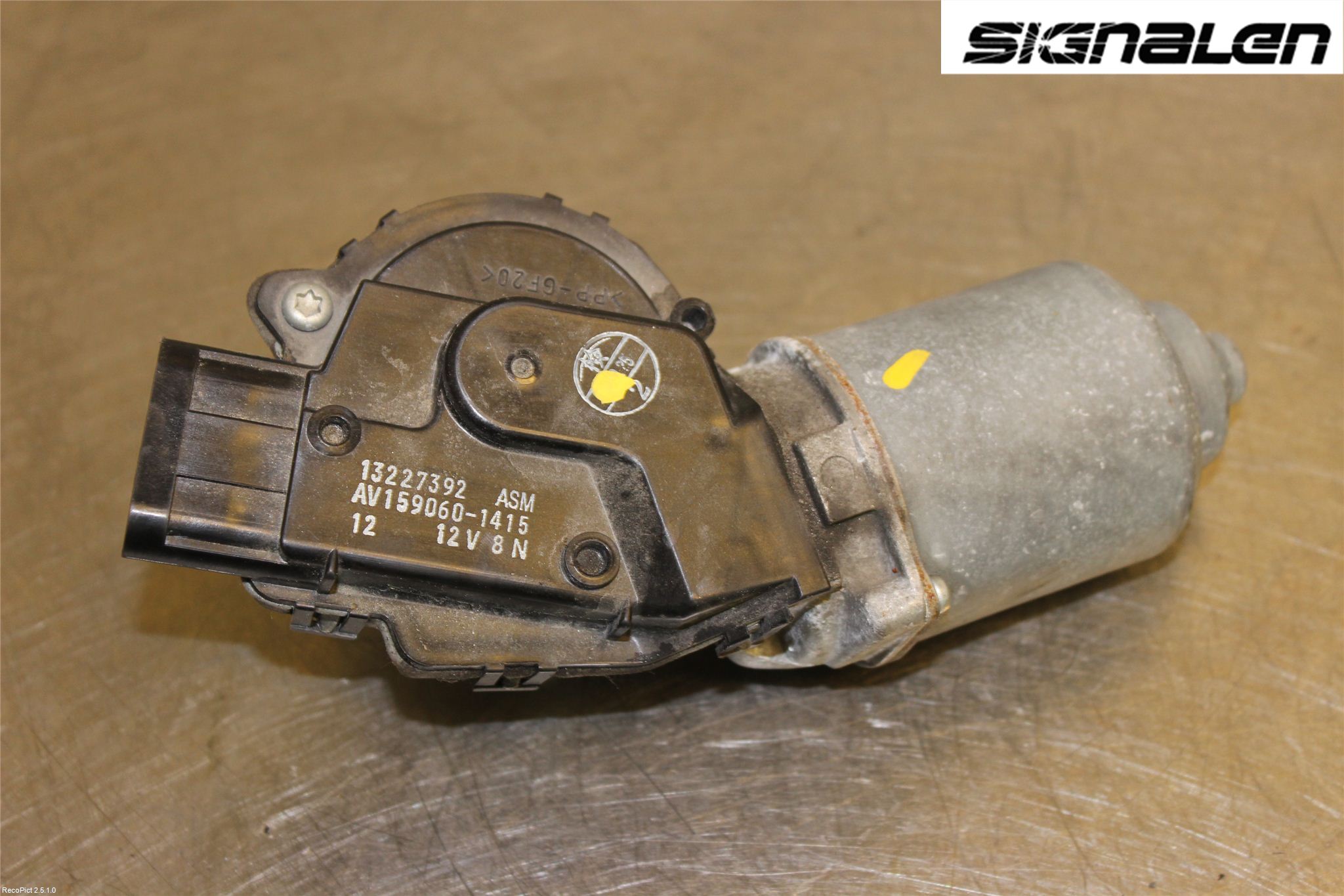 Opel INSIGNIA 09-16 Viskermotor Frontrute