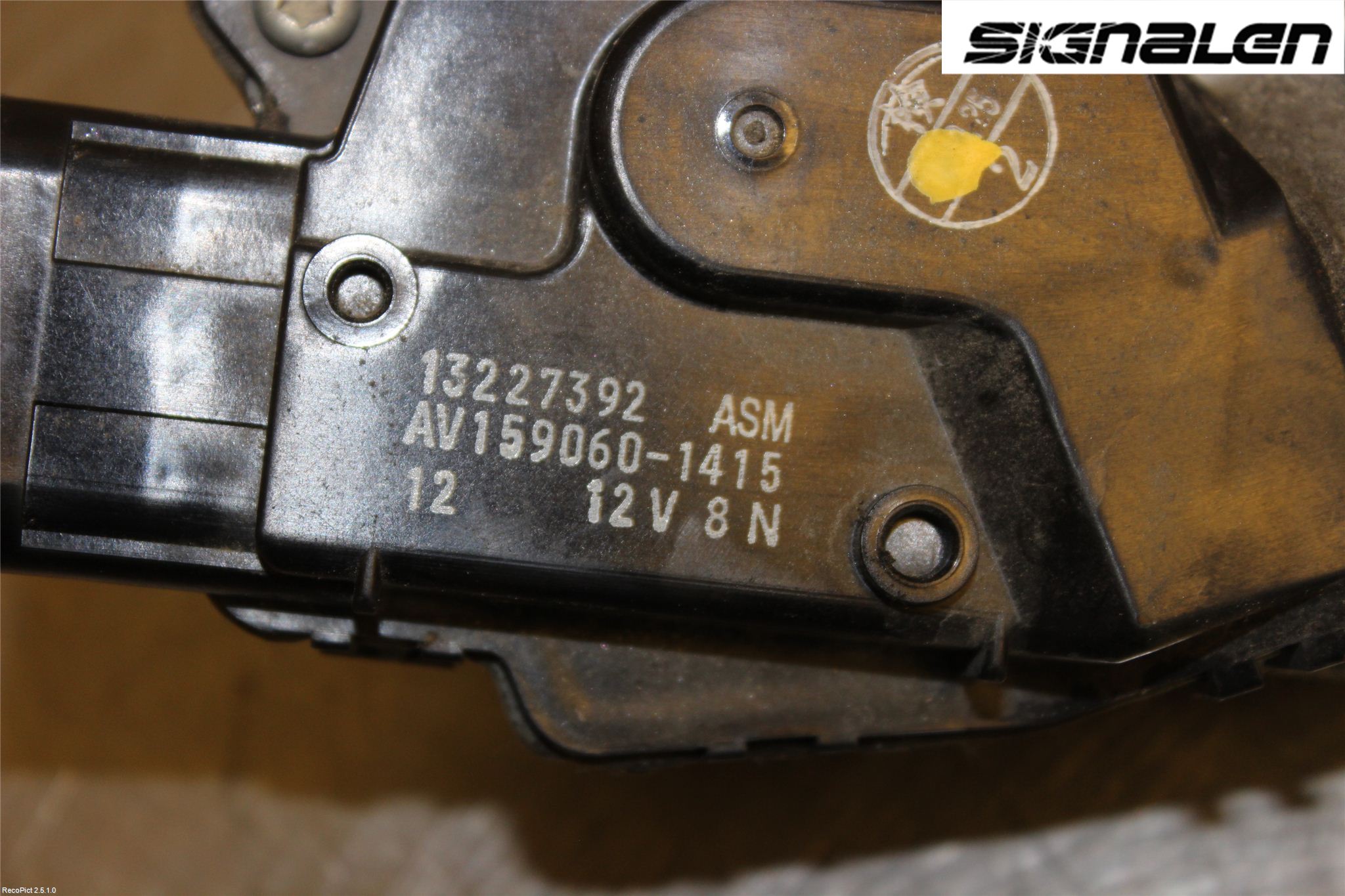 Opel INSIGNIA 09-16 Viskermotor Frontrute