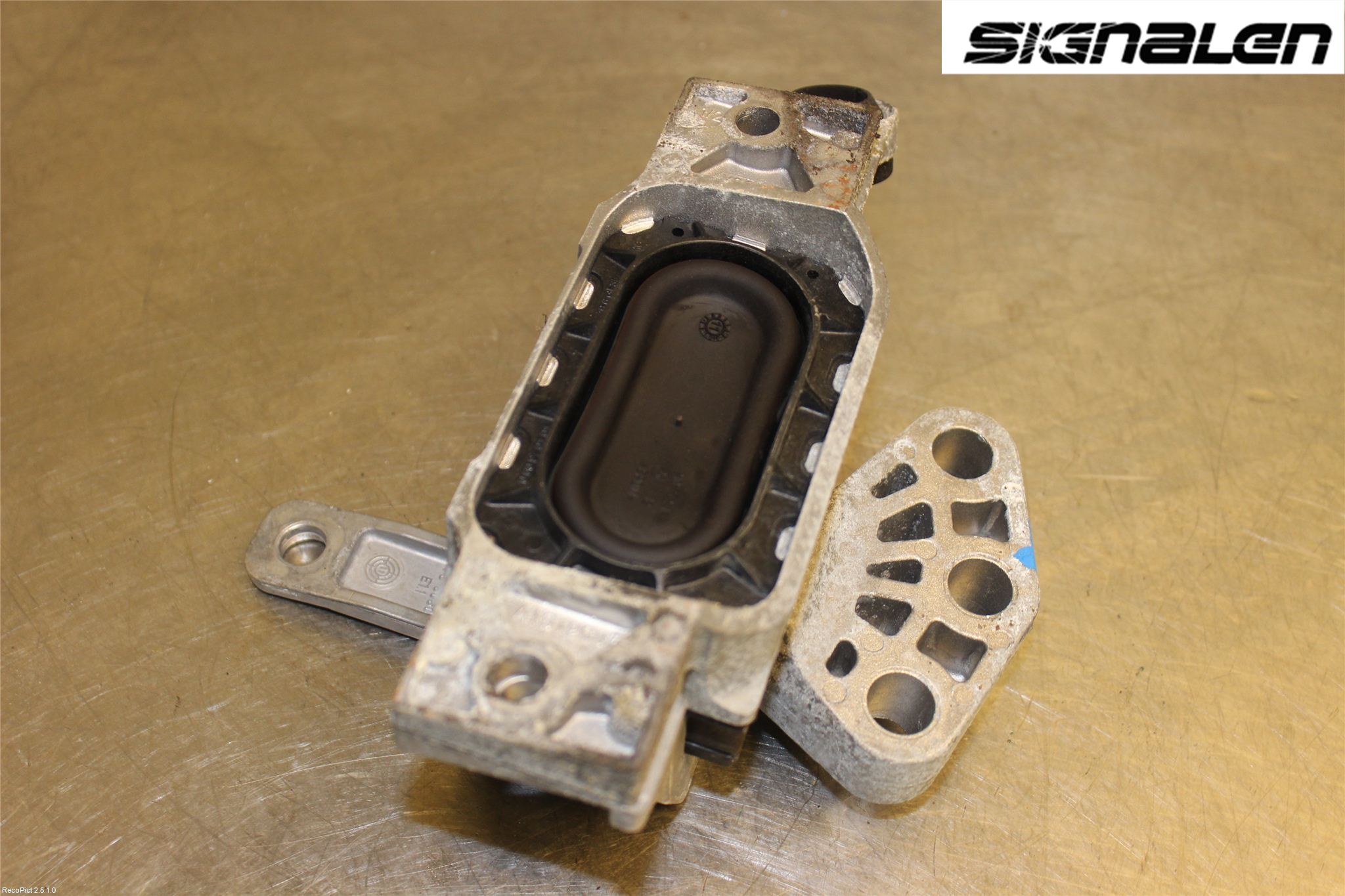 Opel INSIGNIA 09-16 Motor Feste Gummi
