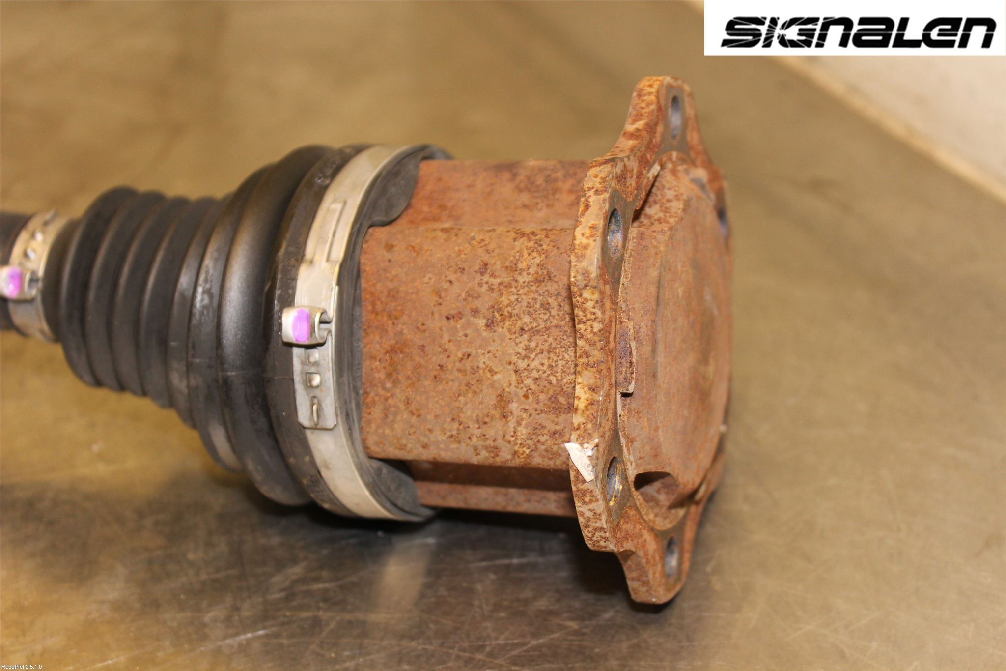 Audi A4/S4 08-11 Drivaksel Foran Kompl Venstre