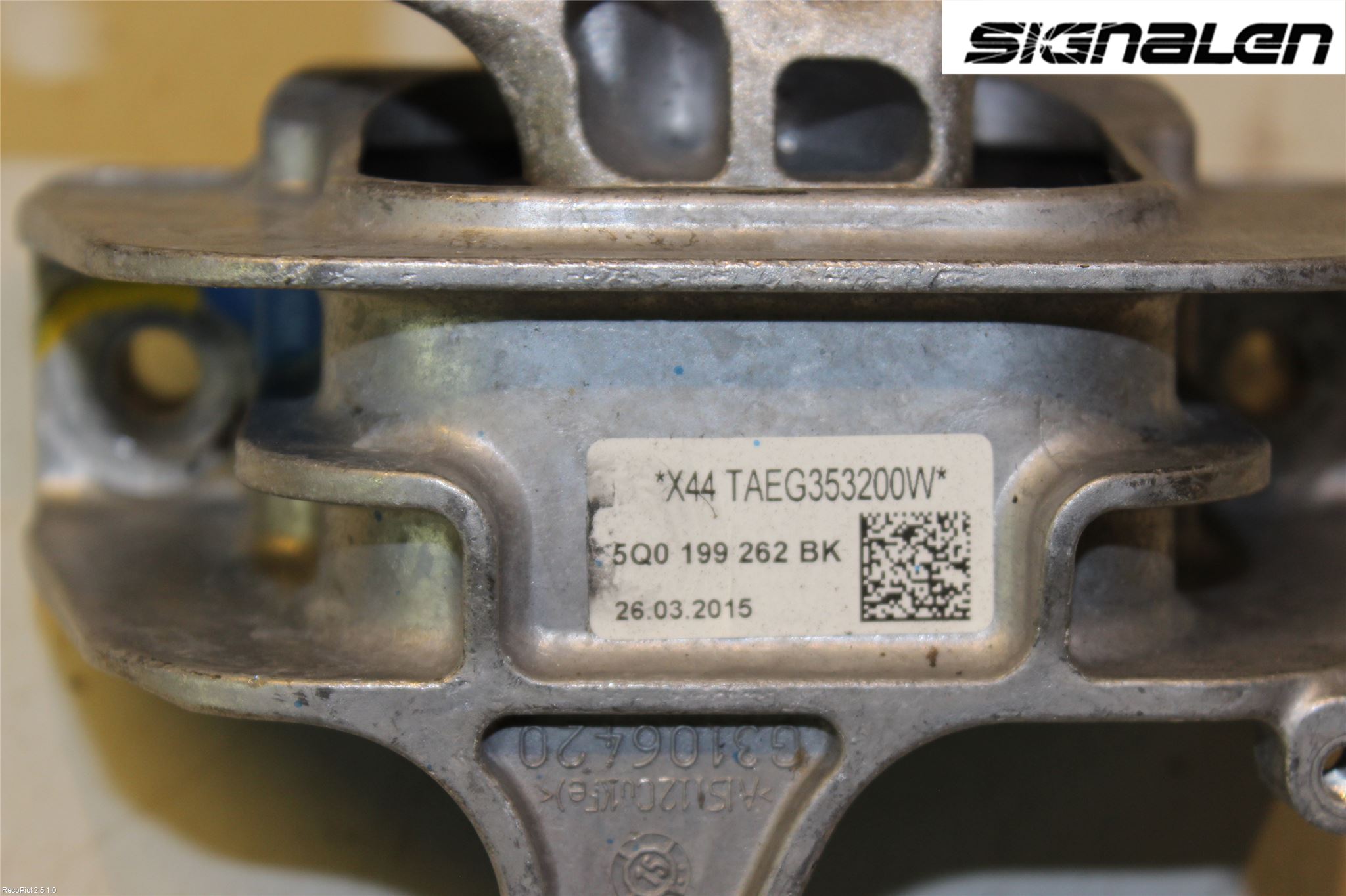 Volkswagen VW GOLF / E-GOLF VII 13-20 Motor Feste Stål-Alu