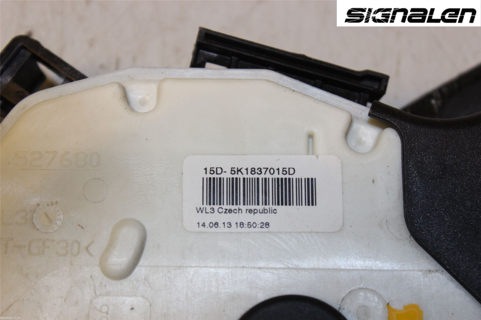 Volkswagen VW POLO 10-17 Dørlås - Låsekasse