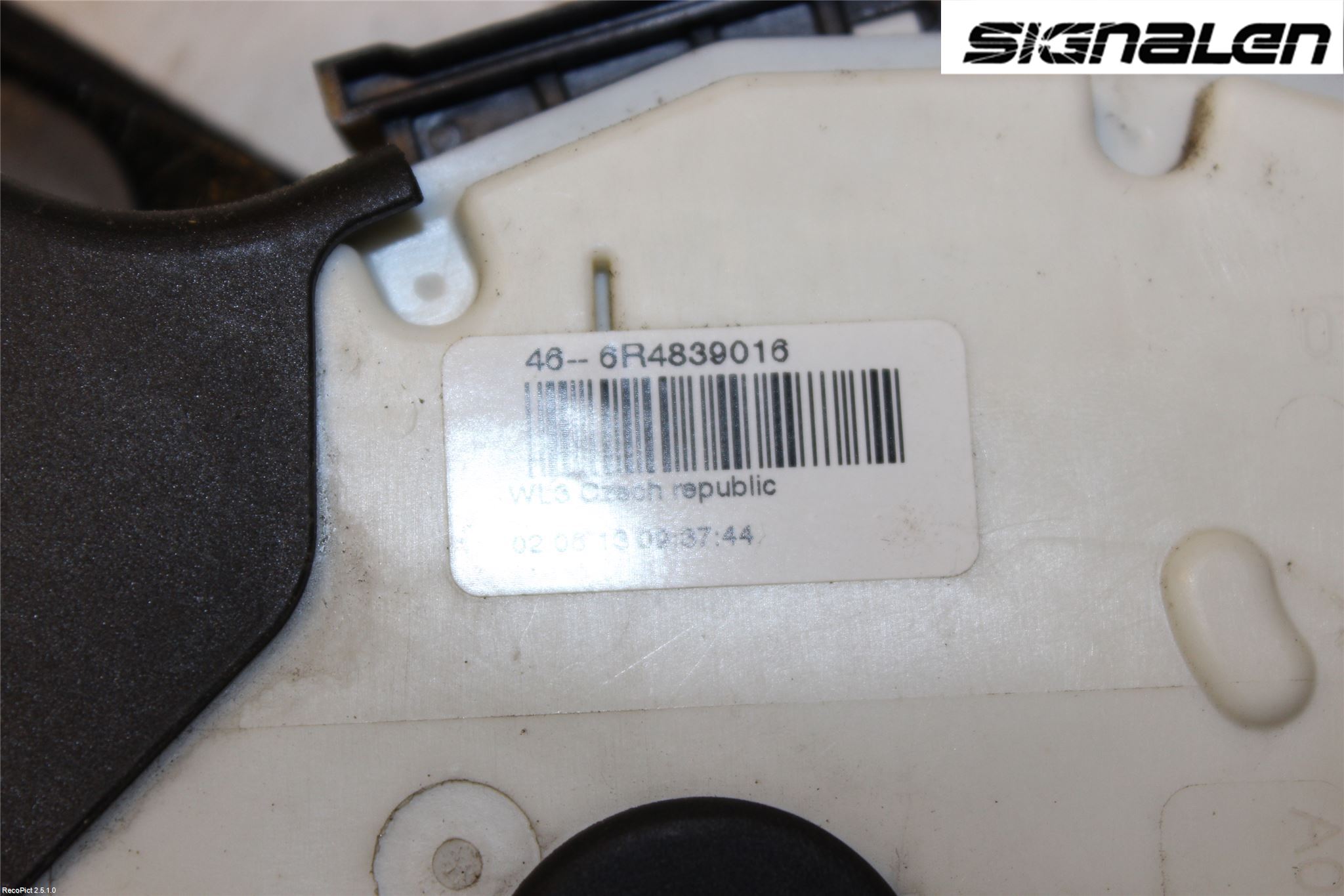 Volkswagen VW POLO 10-17 Dørlås - Låsekasse