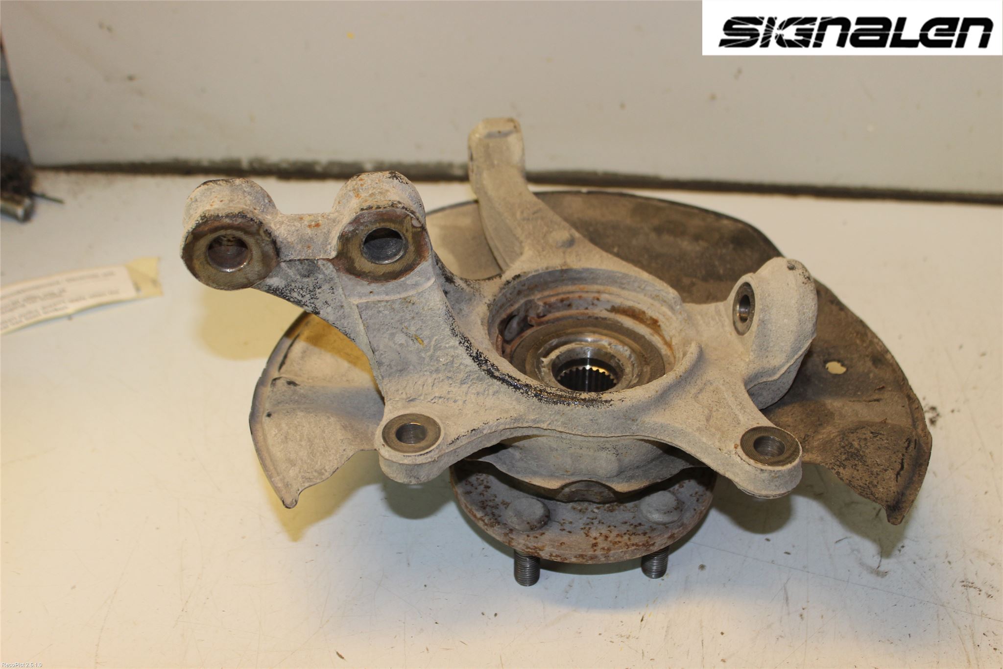 Toyota VERSO-S 11-16 Spindel Hf