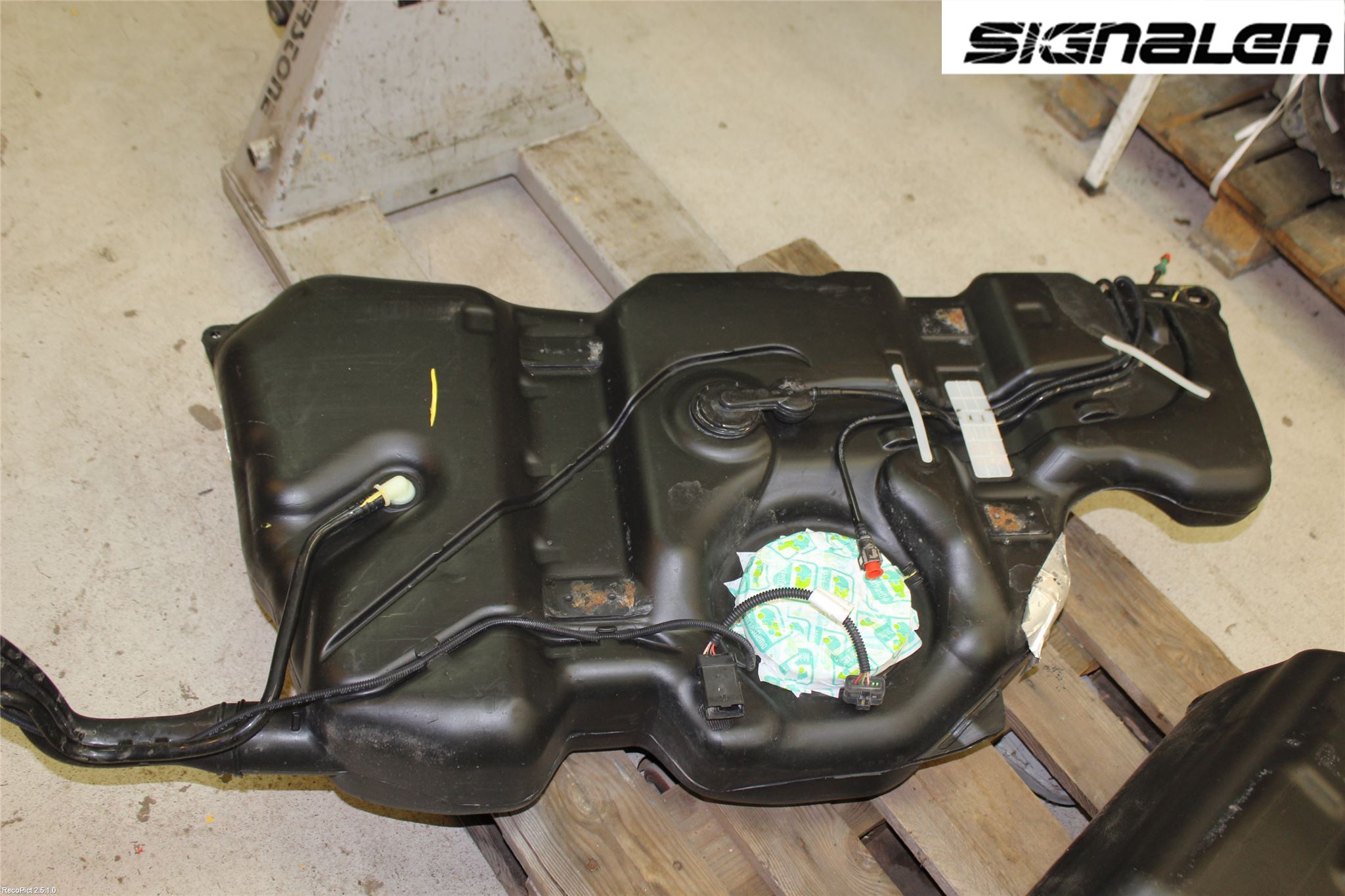 Citroen C4 GRAND PICASSO 07-13 Drivstofftank Innsprøytning