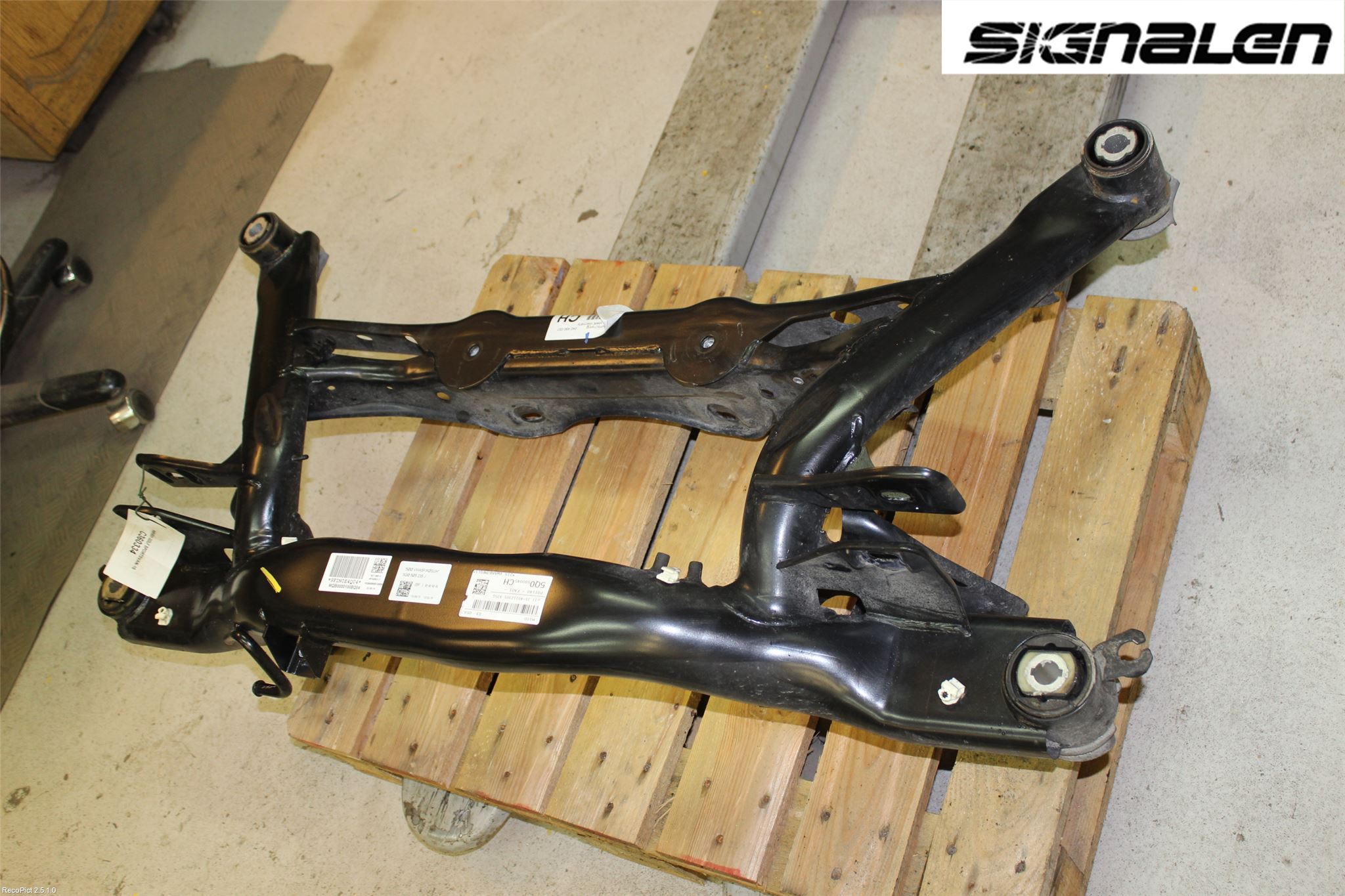Volkswagen VW GOLF / E-GOLF VII 13-20 Bakaksel Feste Travers-Ramme