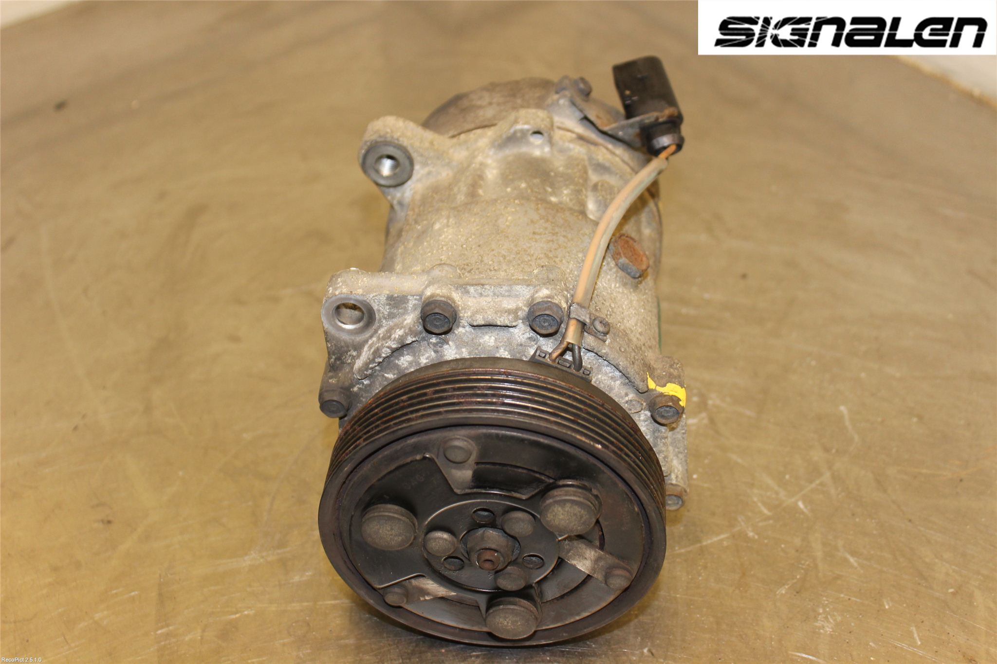Volkswagen VW CADDY      04-10 Varme Ac Kompressor
