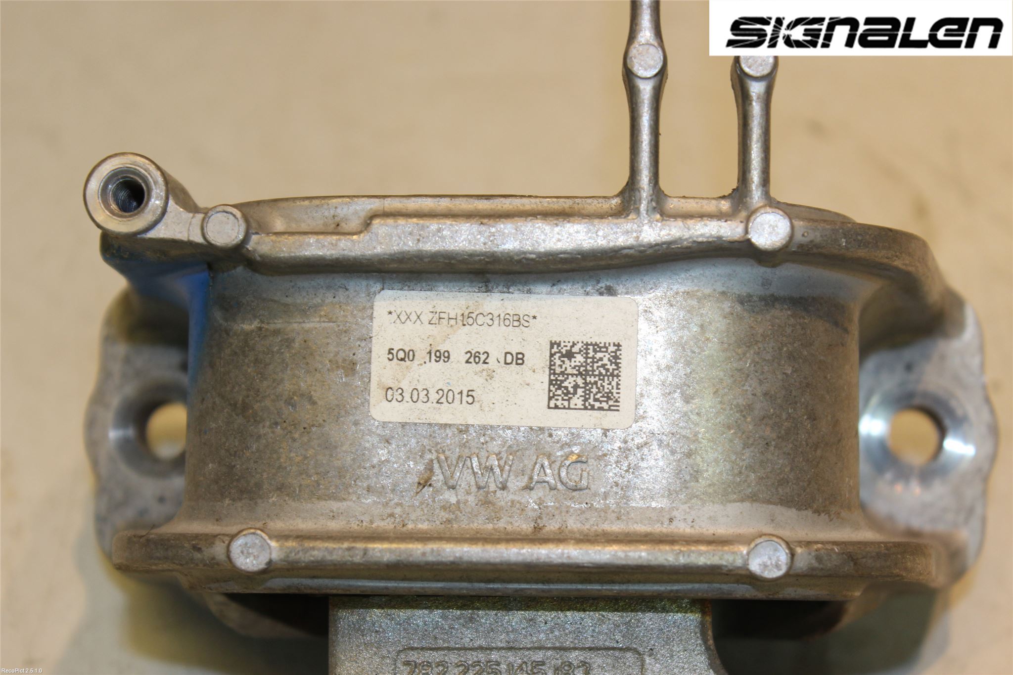 Volkswagen VW GOLF SPORTSVAN 15-20 Motor Feste Stål-Alu