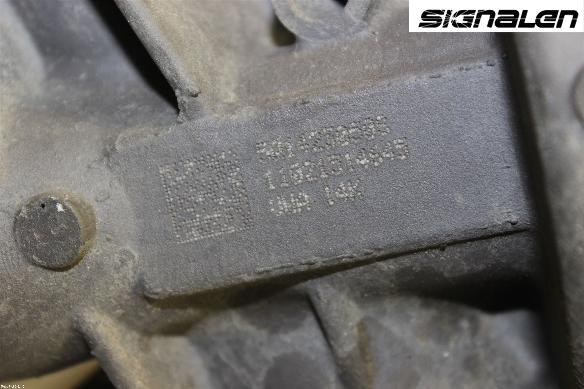 Volkswagen VW GOLF SPORTSVAN 15-20 Snekke - Tannstang