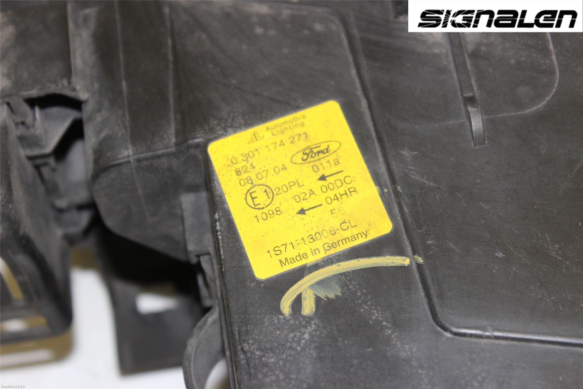 Ford MONDEO     01-06 Frontlykt Venstre
