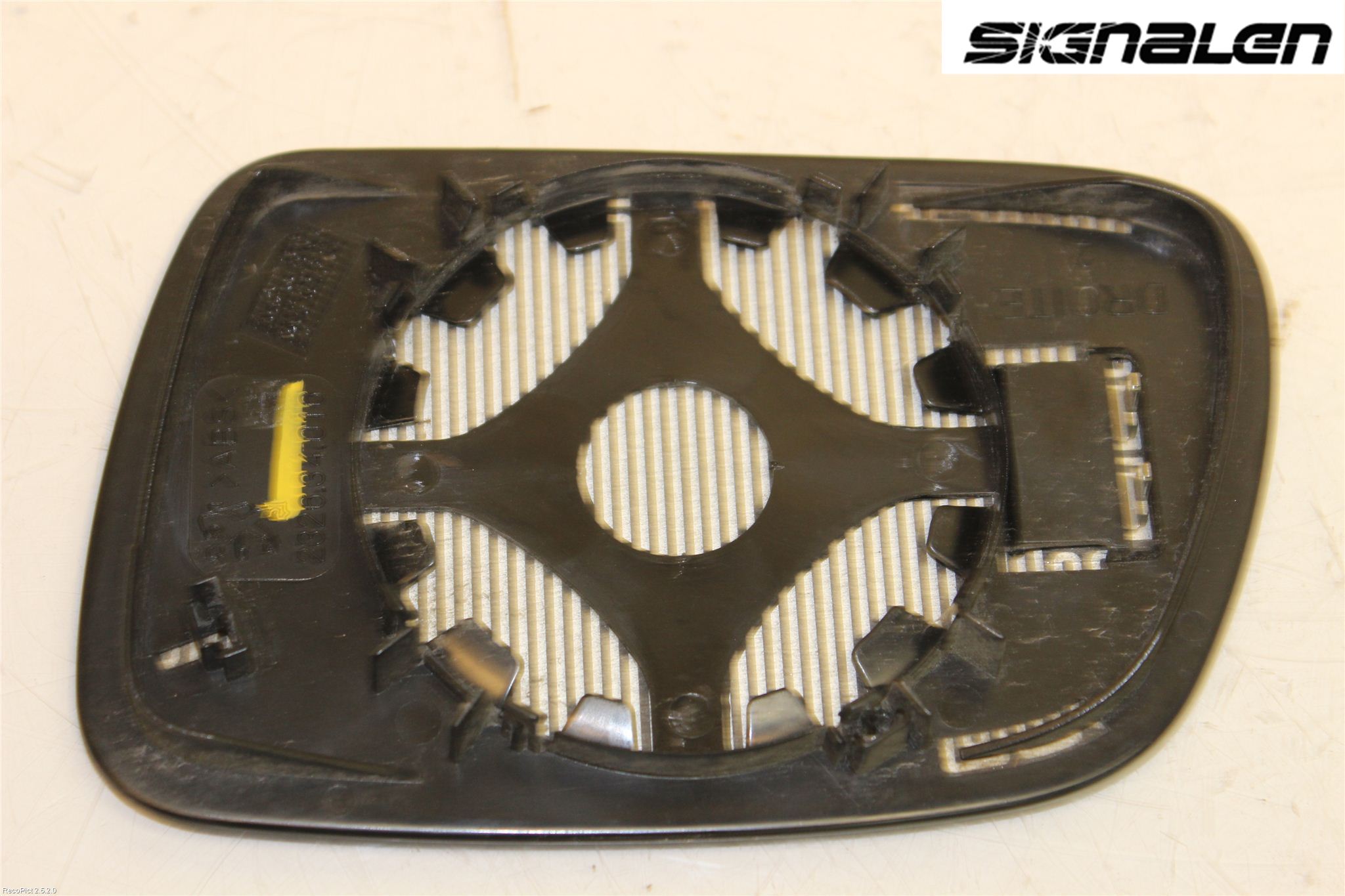 Peugeot 307     05-08 Speil Glass H