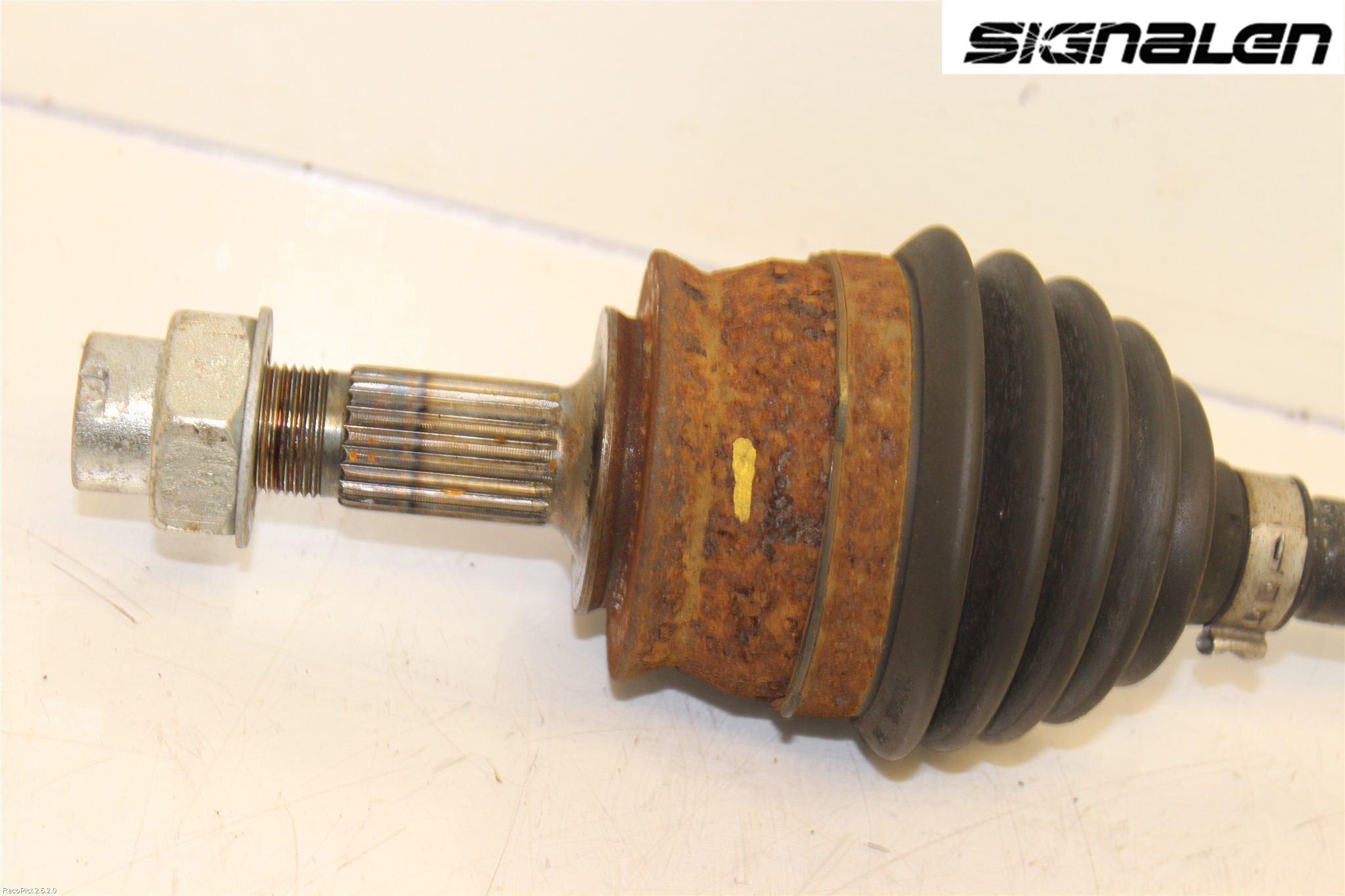 Opel CORSA D 07-14 Drivaksel Foran Kompl Venstre