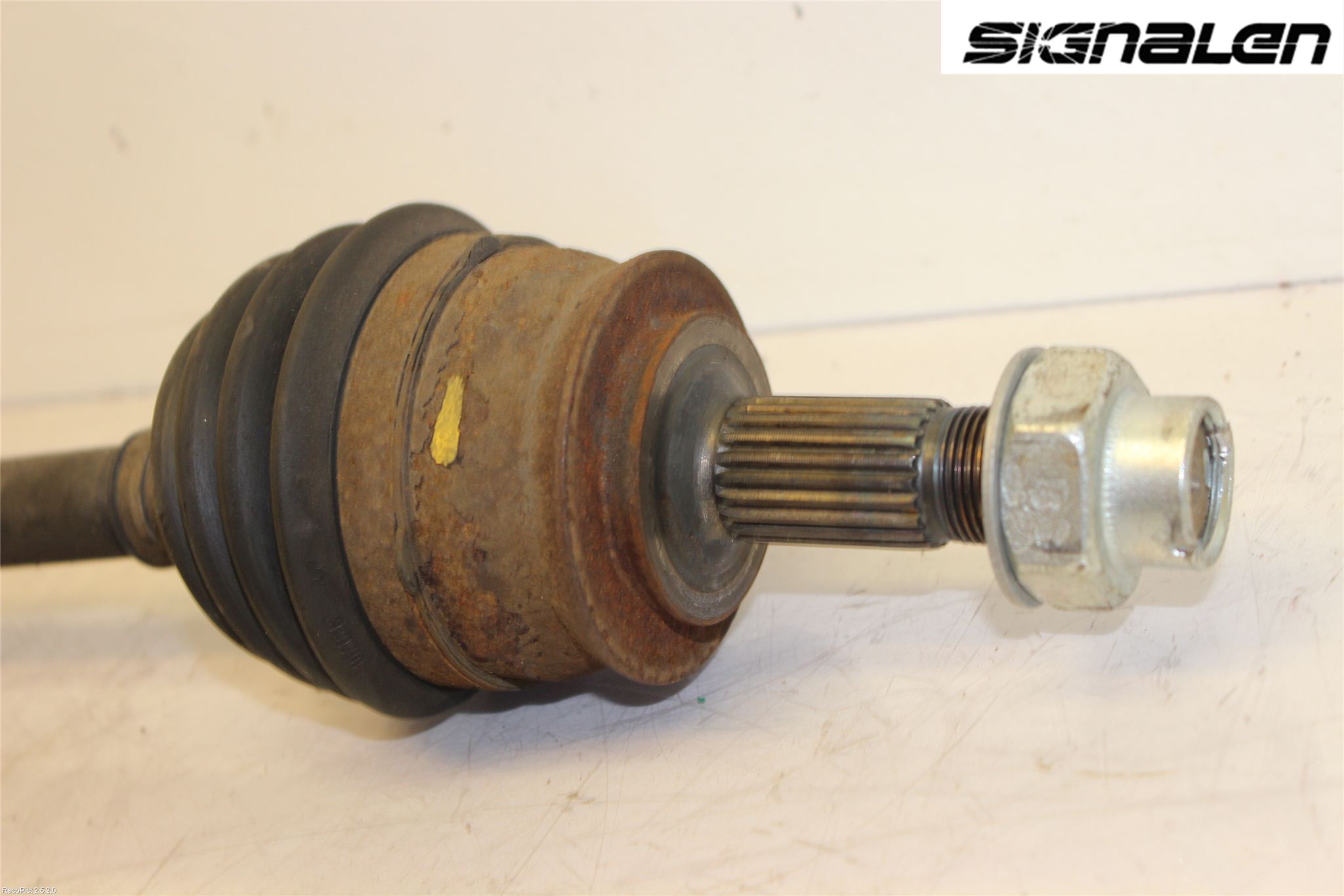 Opel CORSA D 07-14 Drivaksel Foran Kompl Venstre