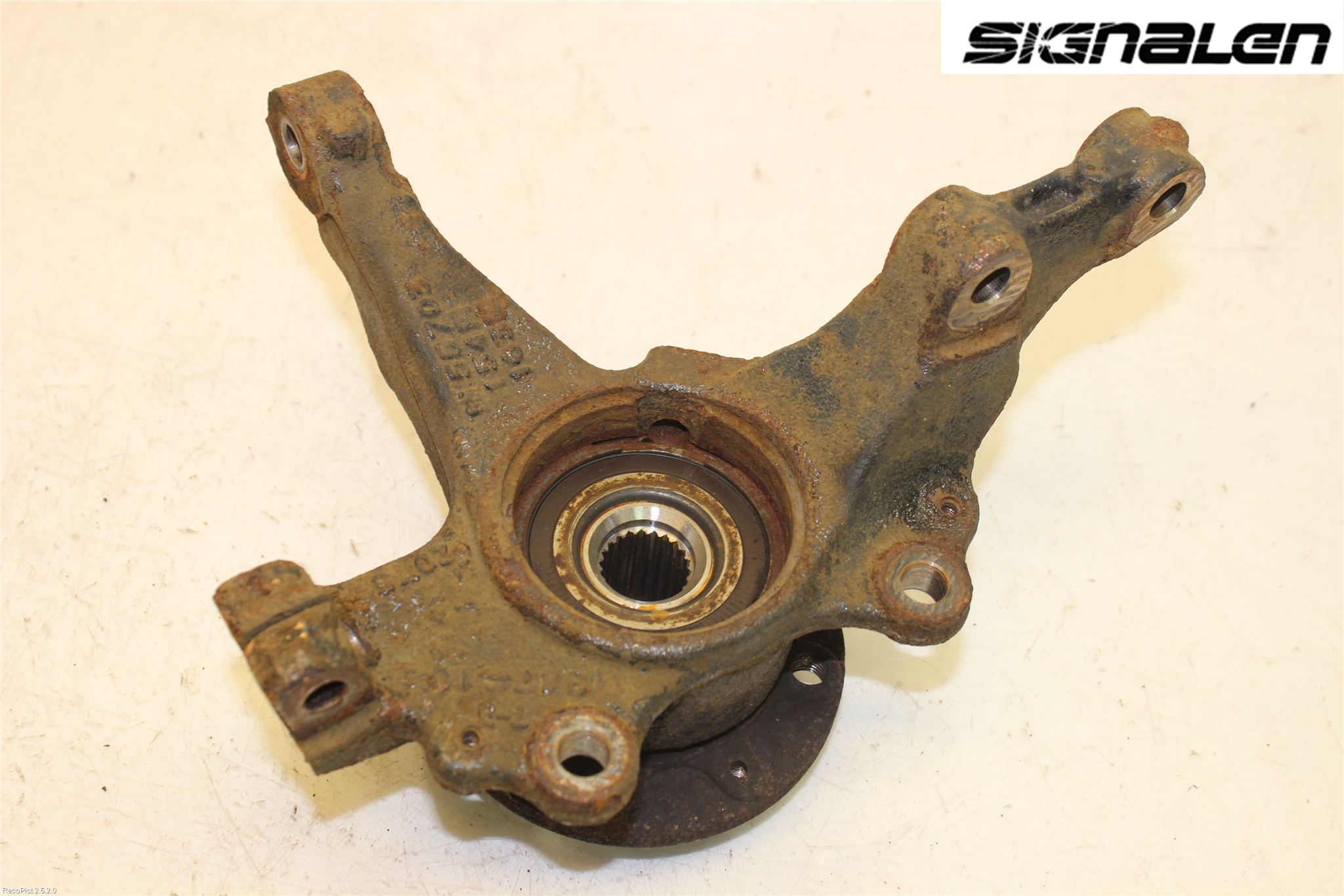 Opel CORSA D 07-14 Spindel Vf