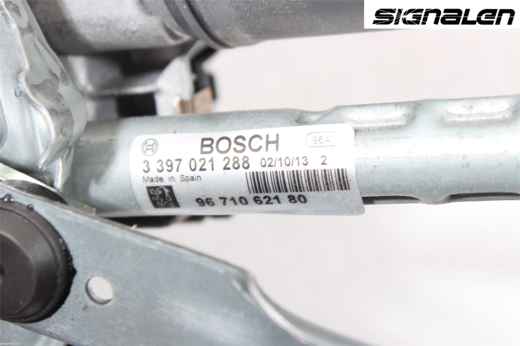 Peugeot 3008 09-16 Viskermotor Frontrute