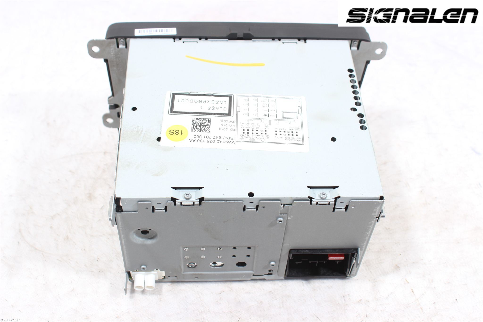 Volkswagen VW CADDY      04-10 Stereo Radio