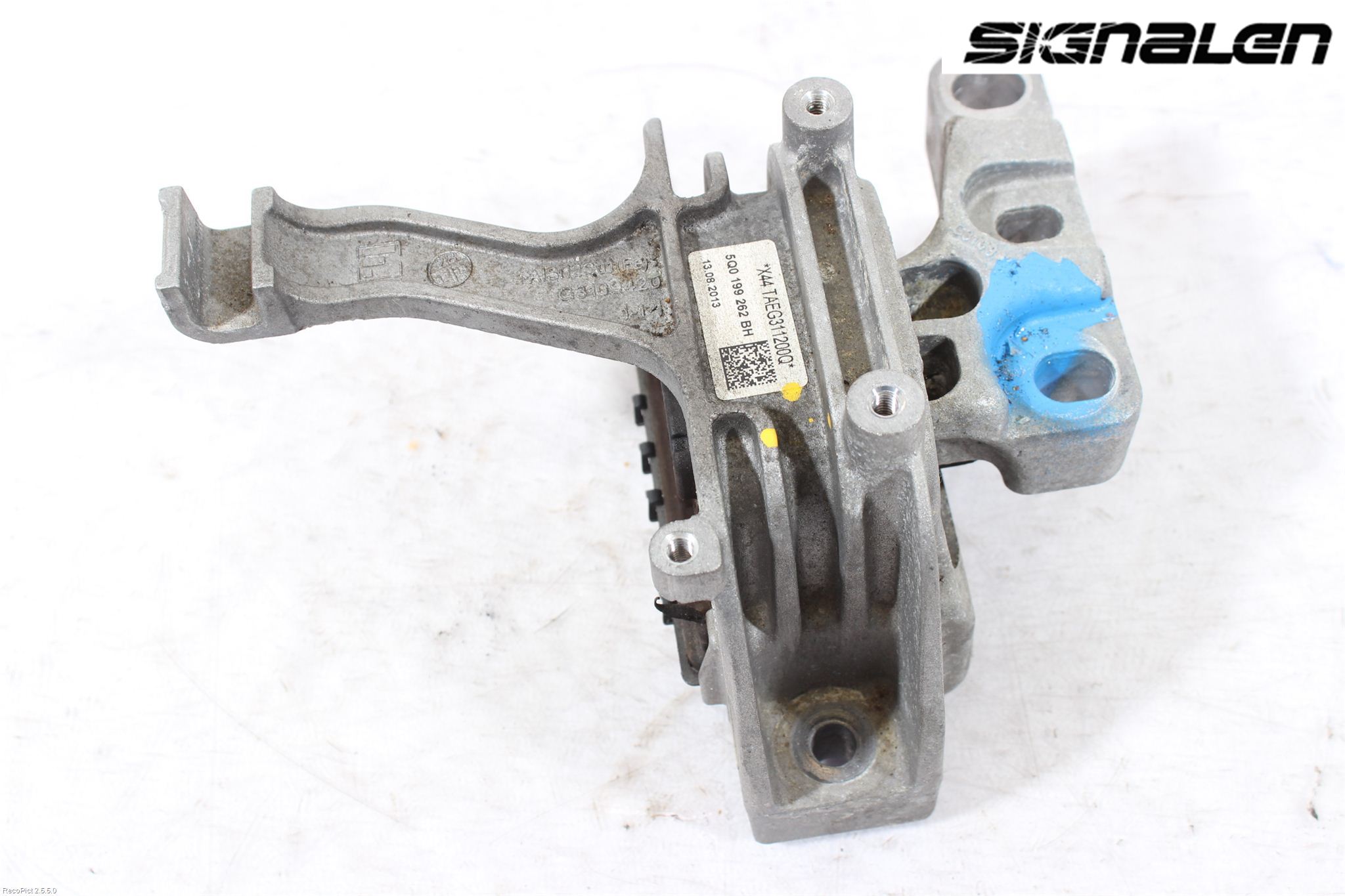 Skoda OCTAVIA (5E) 13-20 Motor Feste Gummi