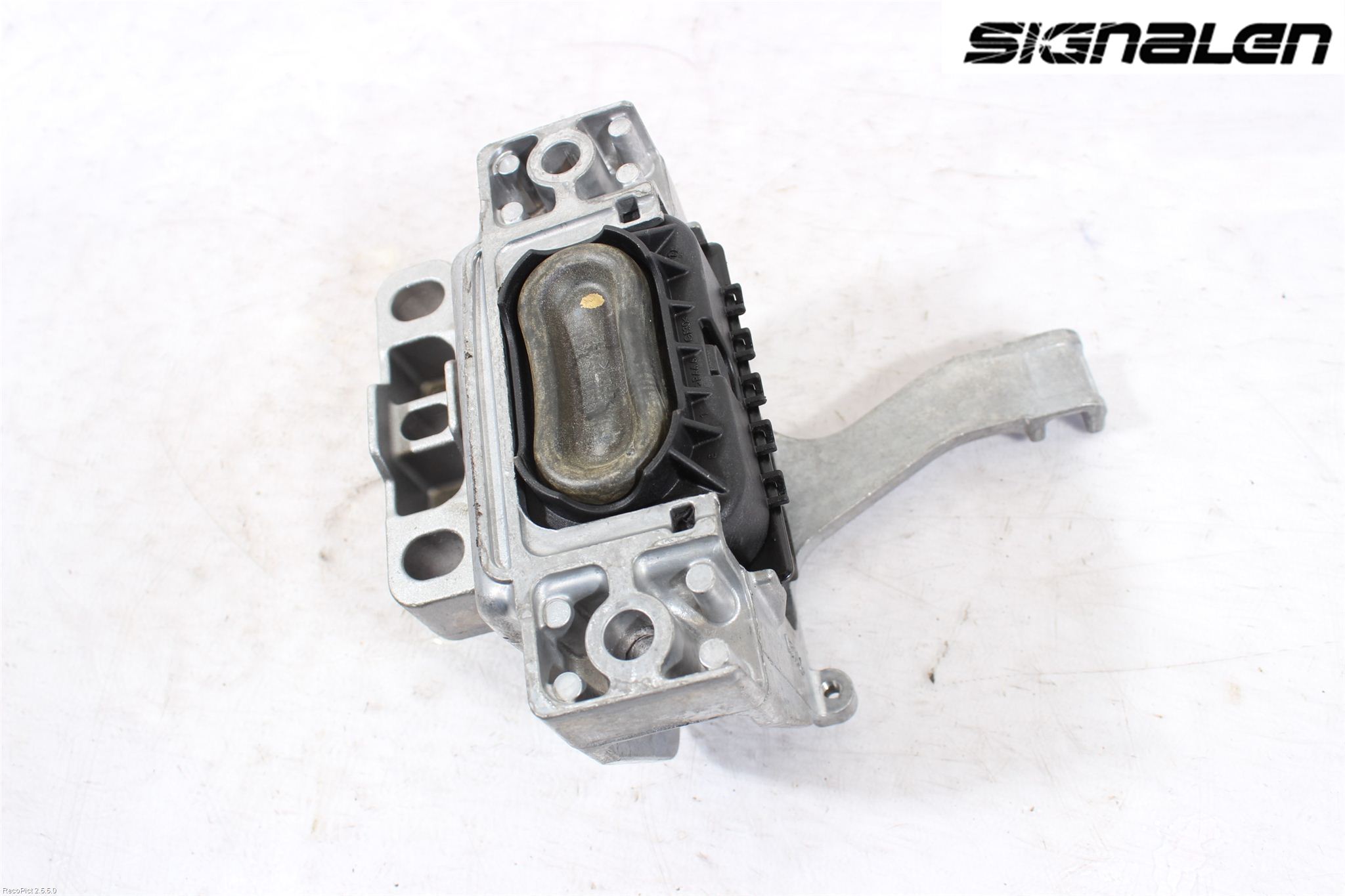 Volkswagen VW GOLF SPORTSVAN 15-20 Motor Feste Gummi