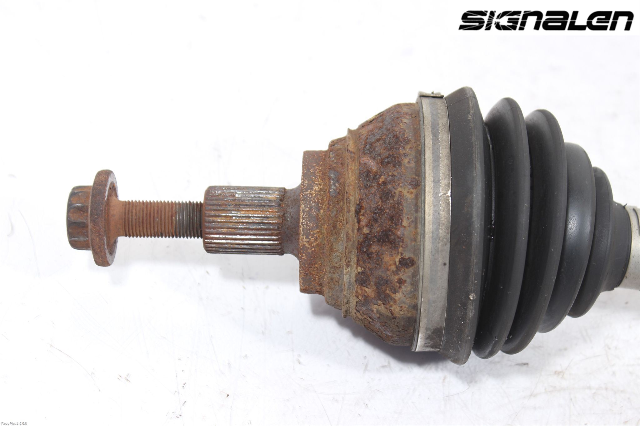 Volkswagen VW CADDY      04-10 Drivaksel Foran Kompl Venstre