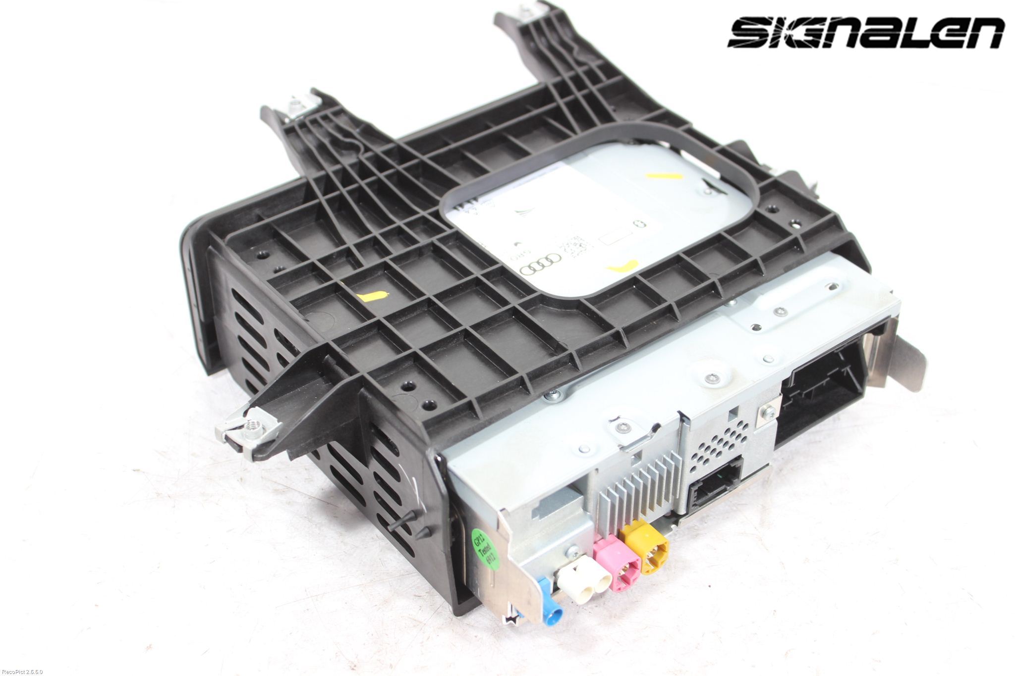 Audi A4/S4 B9 16-19 Stereo Radio