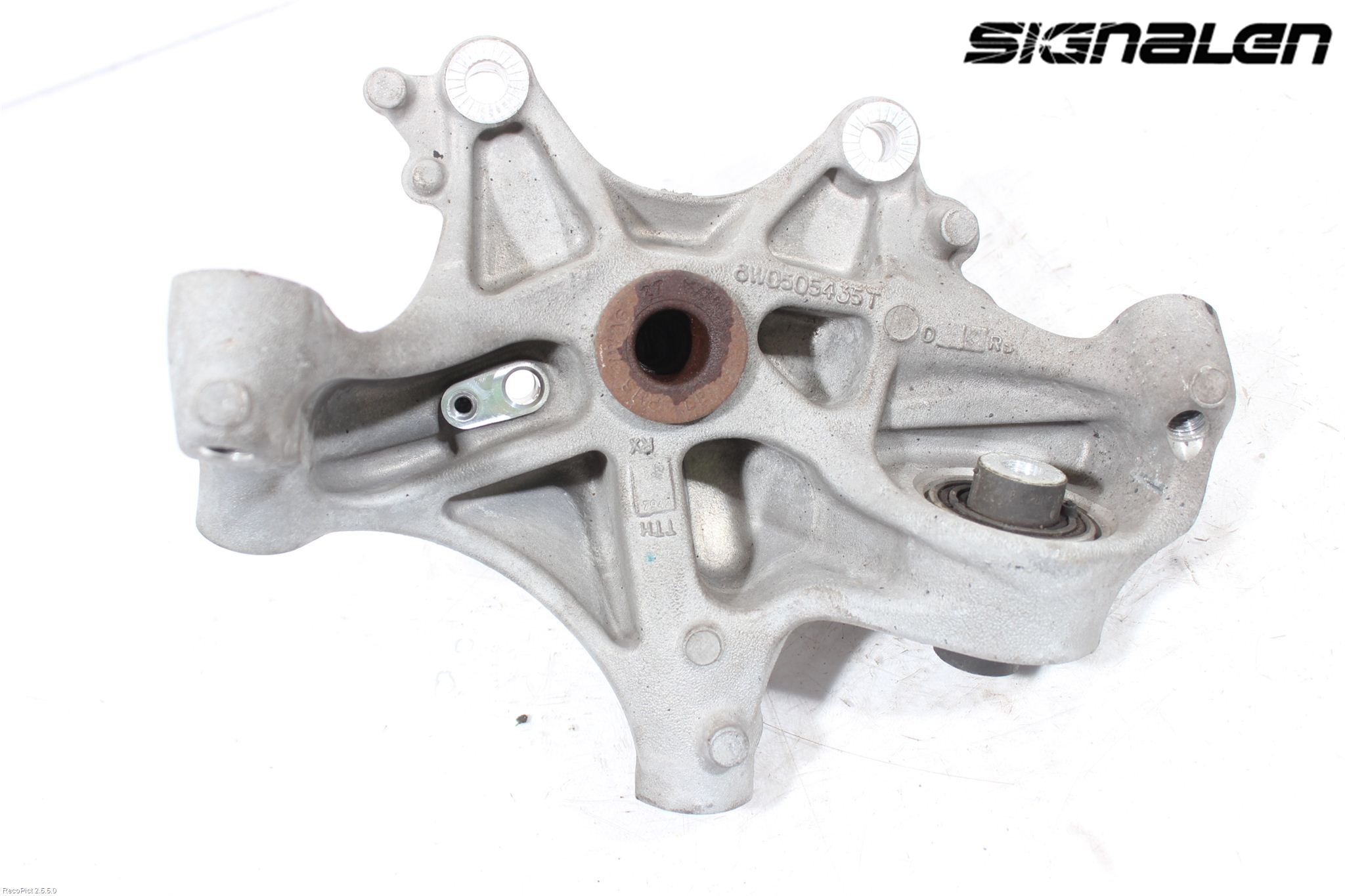 Audi A4/S4 B9 16-19 Spindel Vb