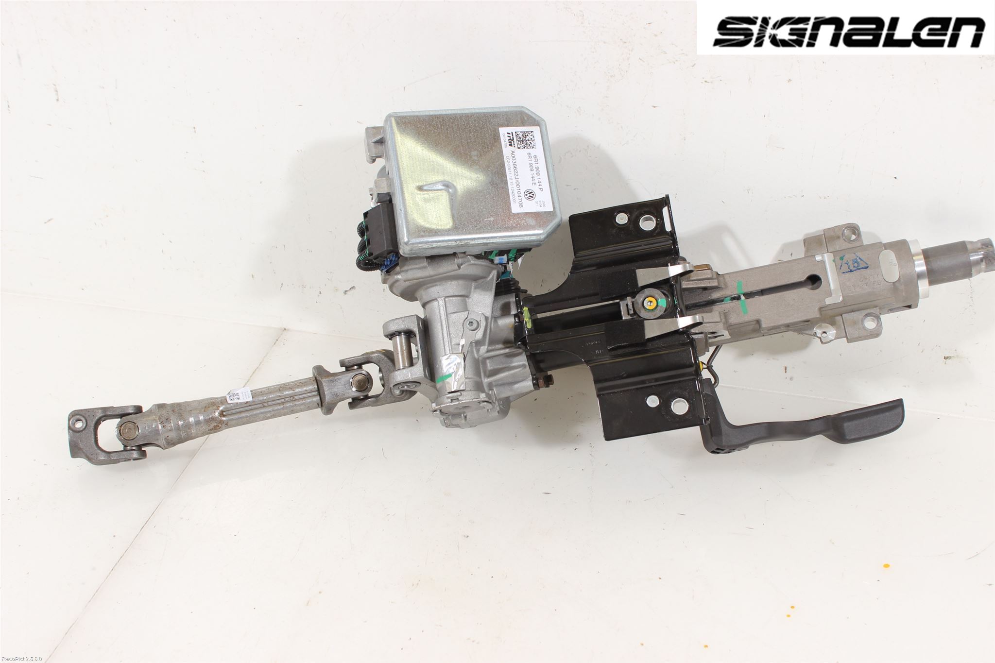 Skoda RAPID Rattakselaggregat Innebygd Servo