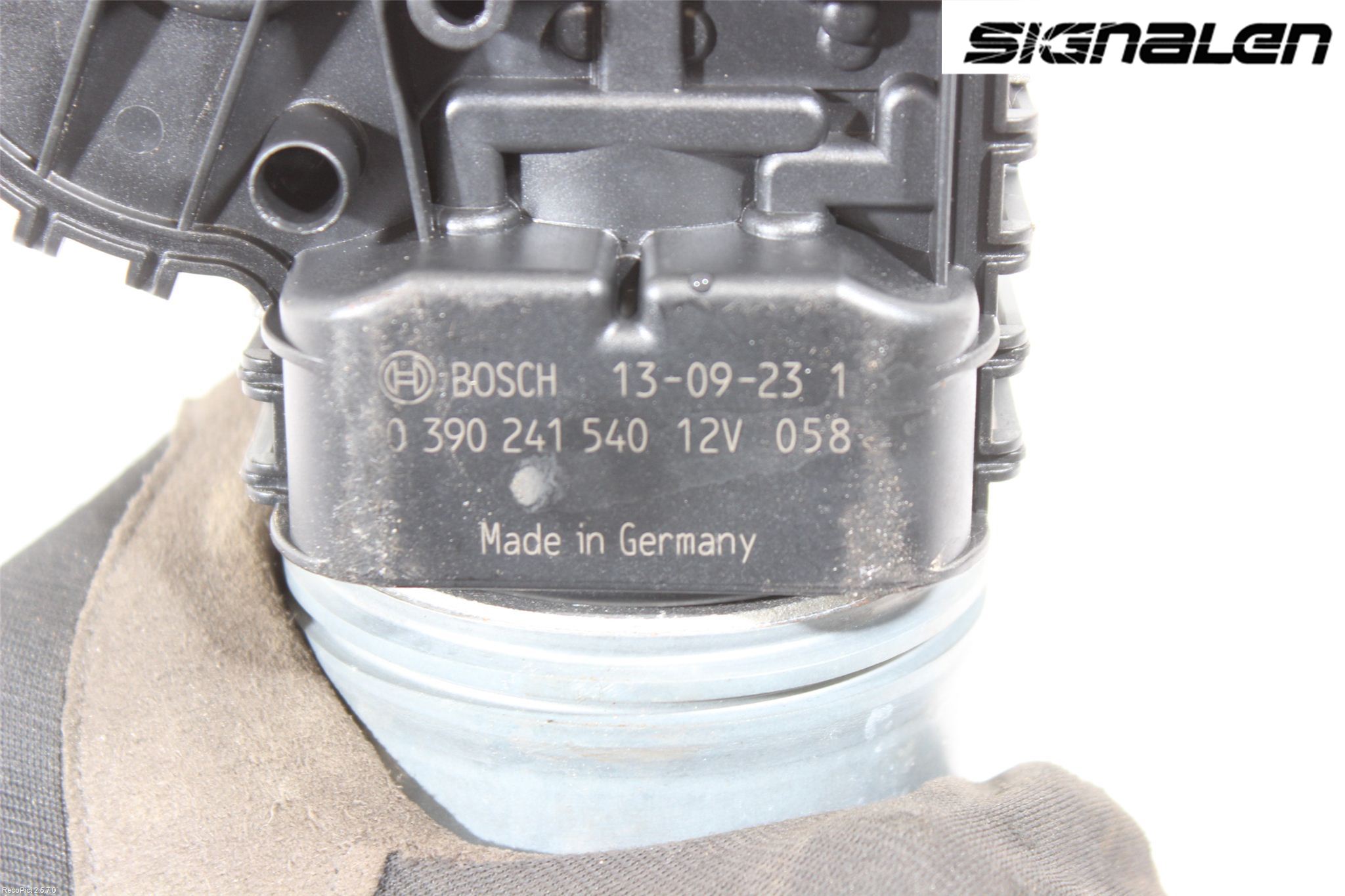 Peugeot 208 12-15 Viskermotor Frontrute