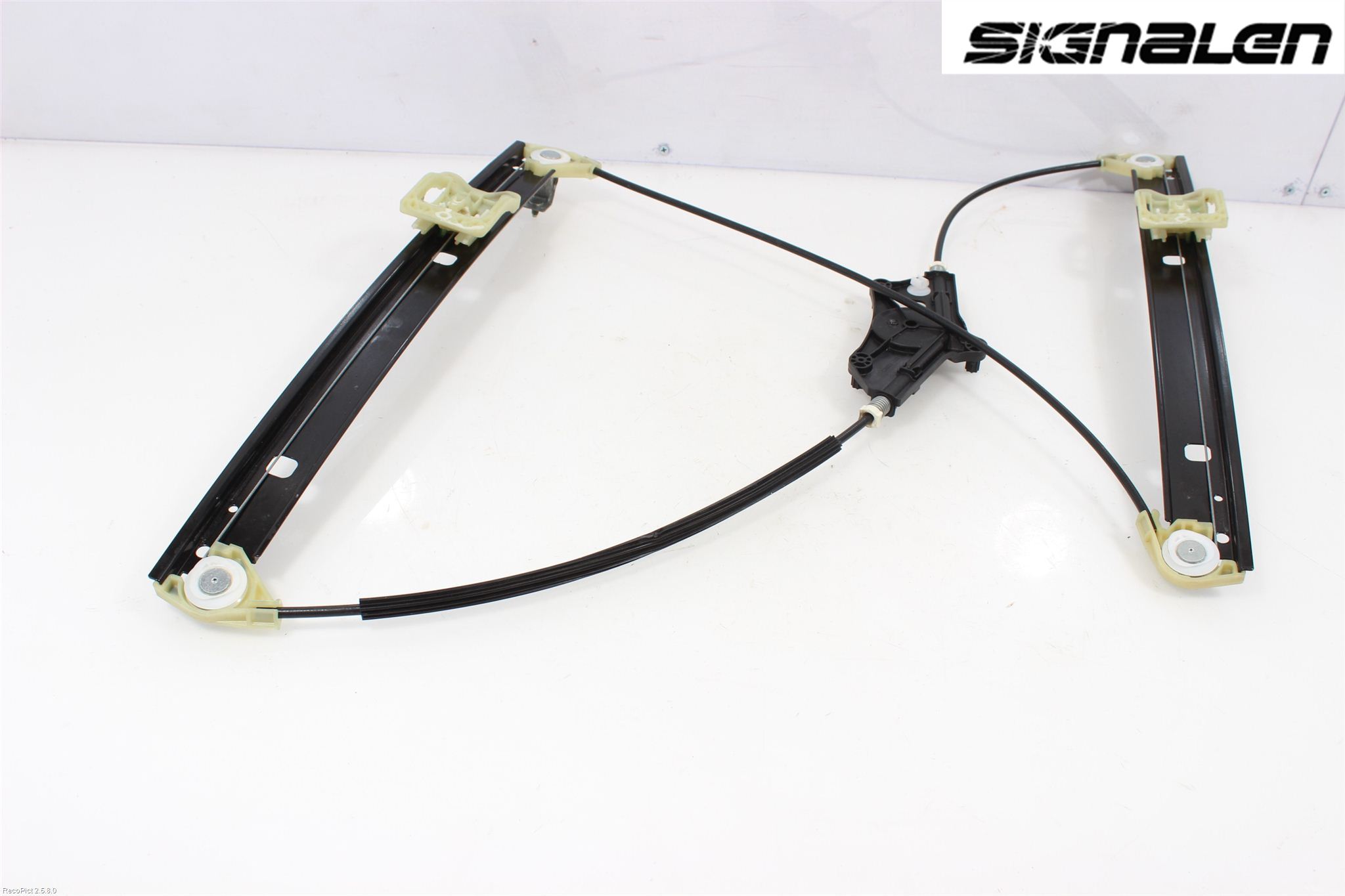 Audi A4/S4 B9 16-19 Vindusheis