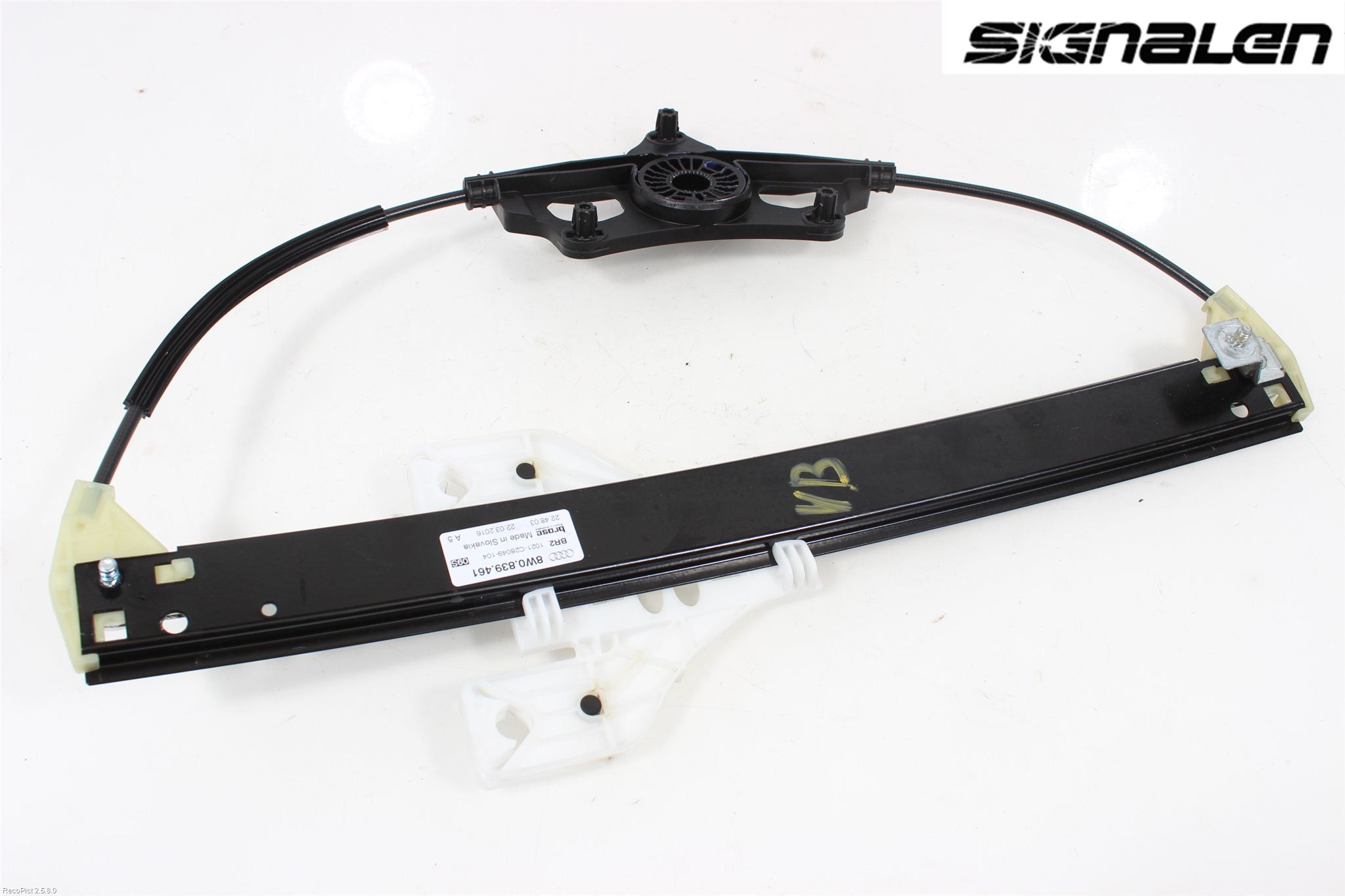 Audi A4/S4 B9 16-19 Vindusheis