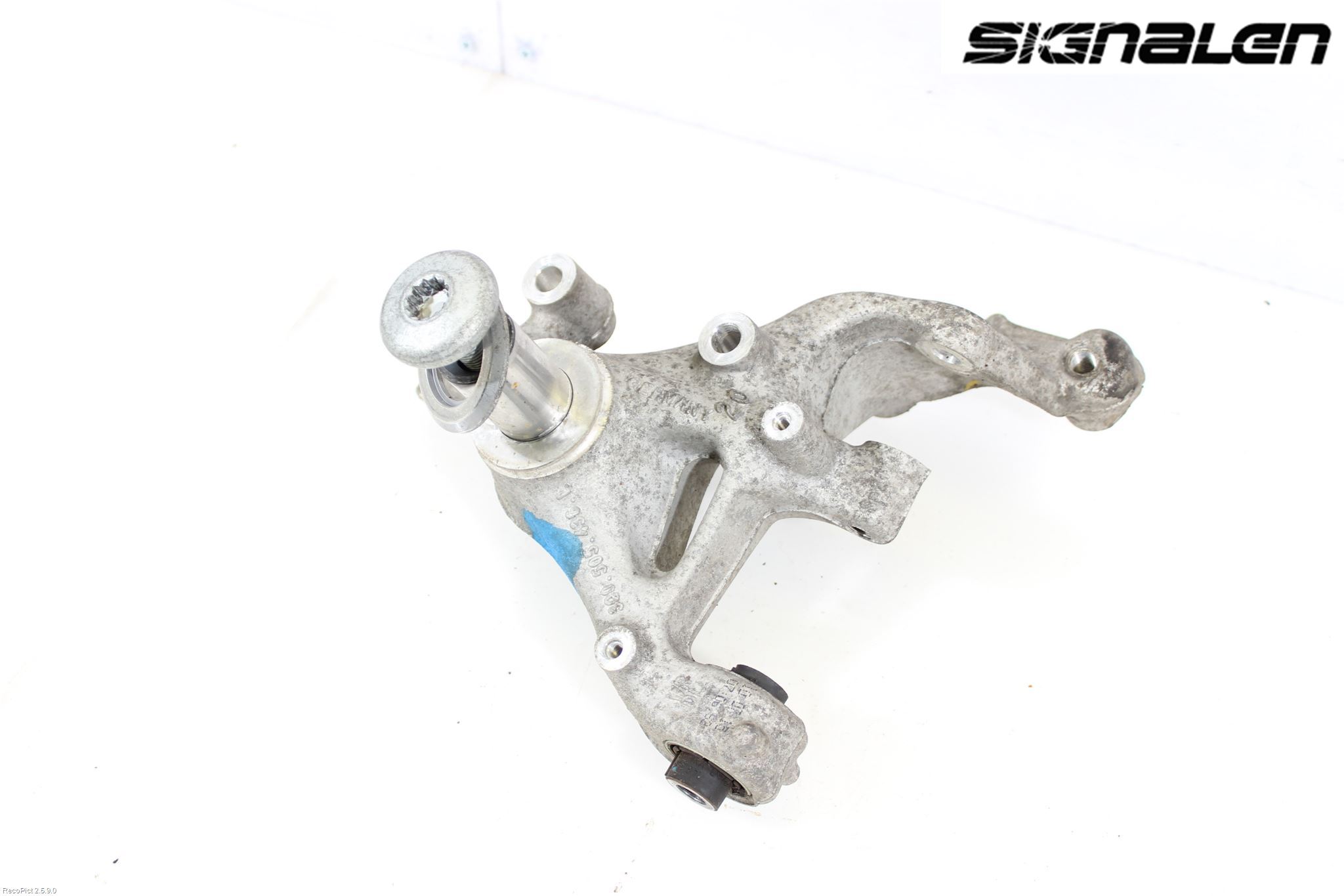 Volkswagen VW PASSAT 15-19 Spindel Hb