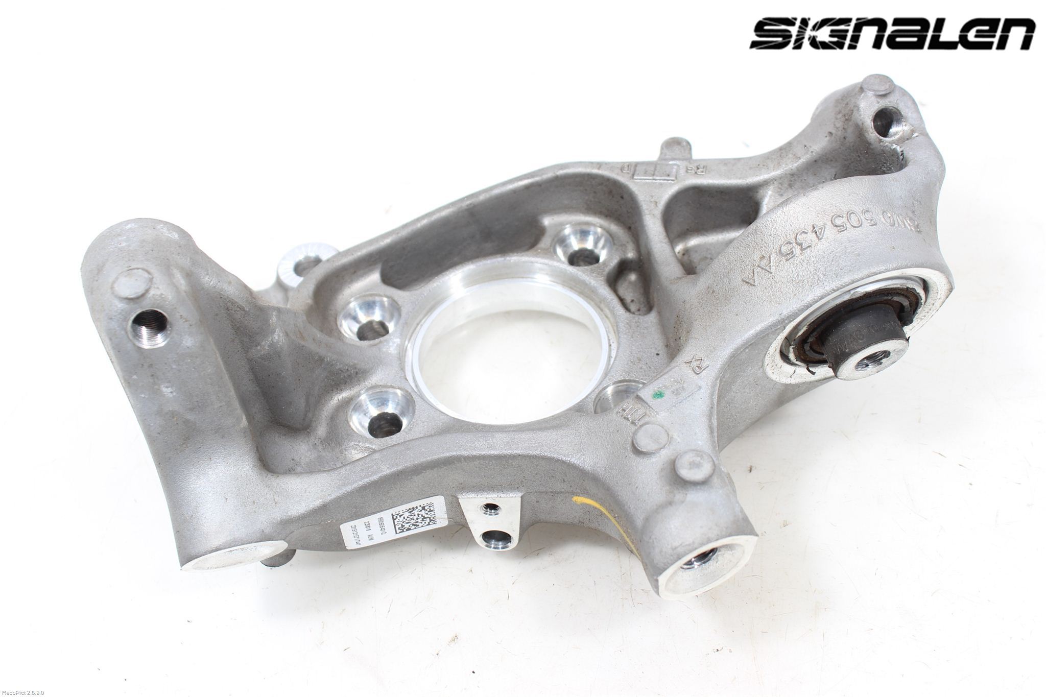 Audi A4/S4 B9 16-19 Spindel Vb