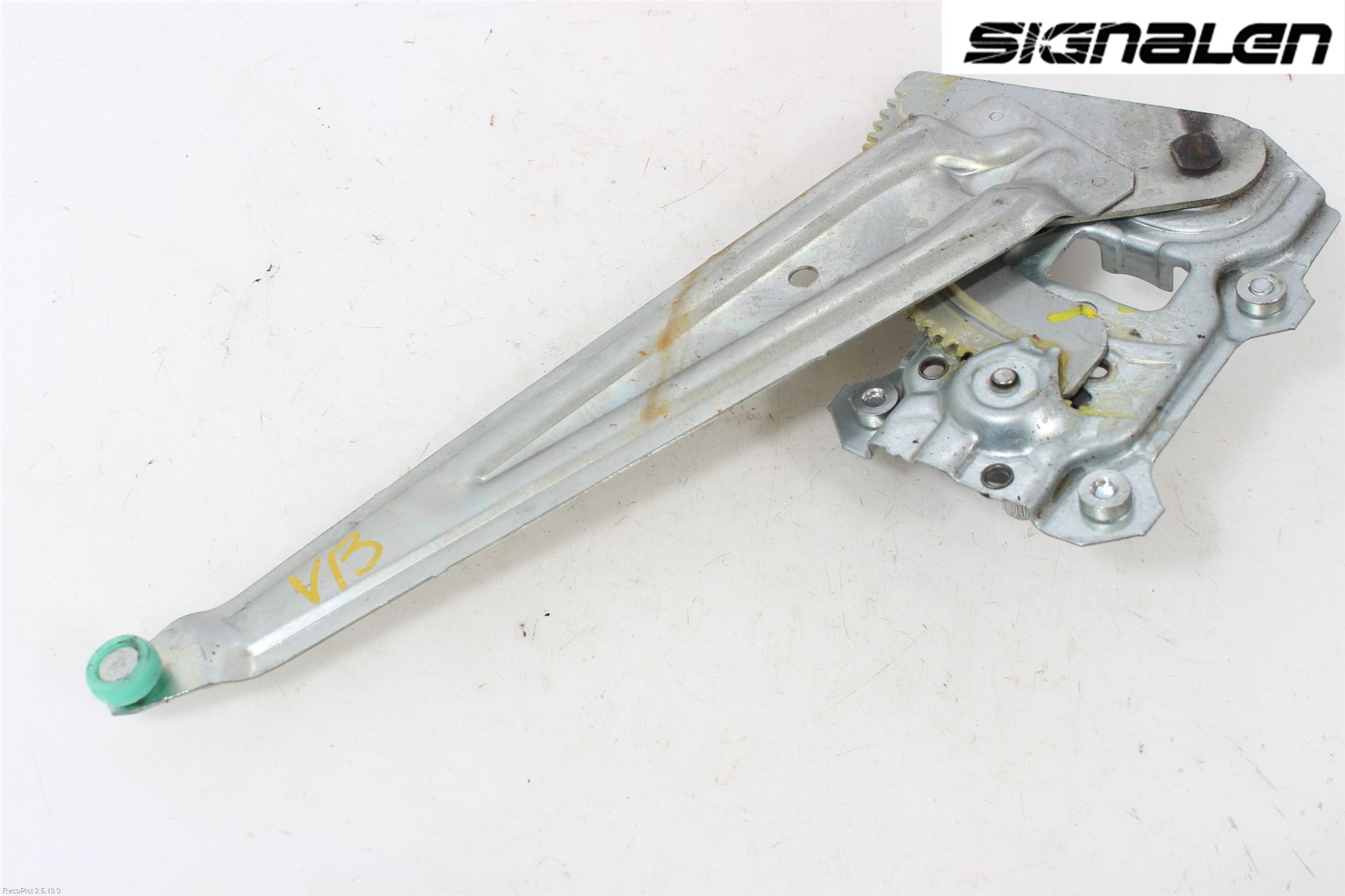 Suzuki SWIFT 11-16 Vindusheis