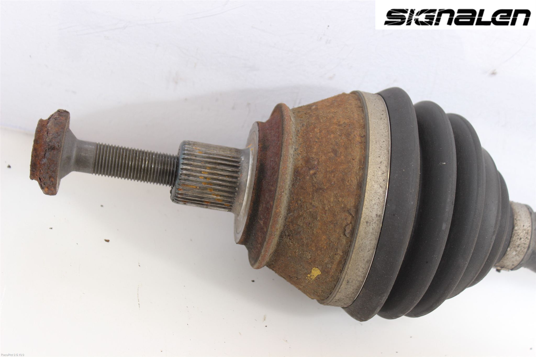 Audi A6/S6     05-11 Drivaksel Foran Kompl Venstre