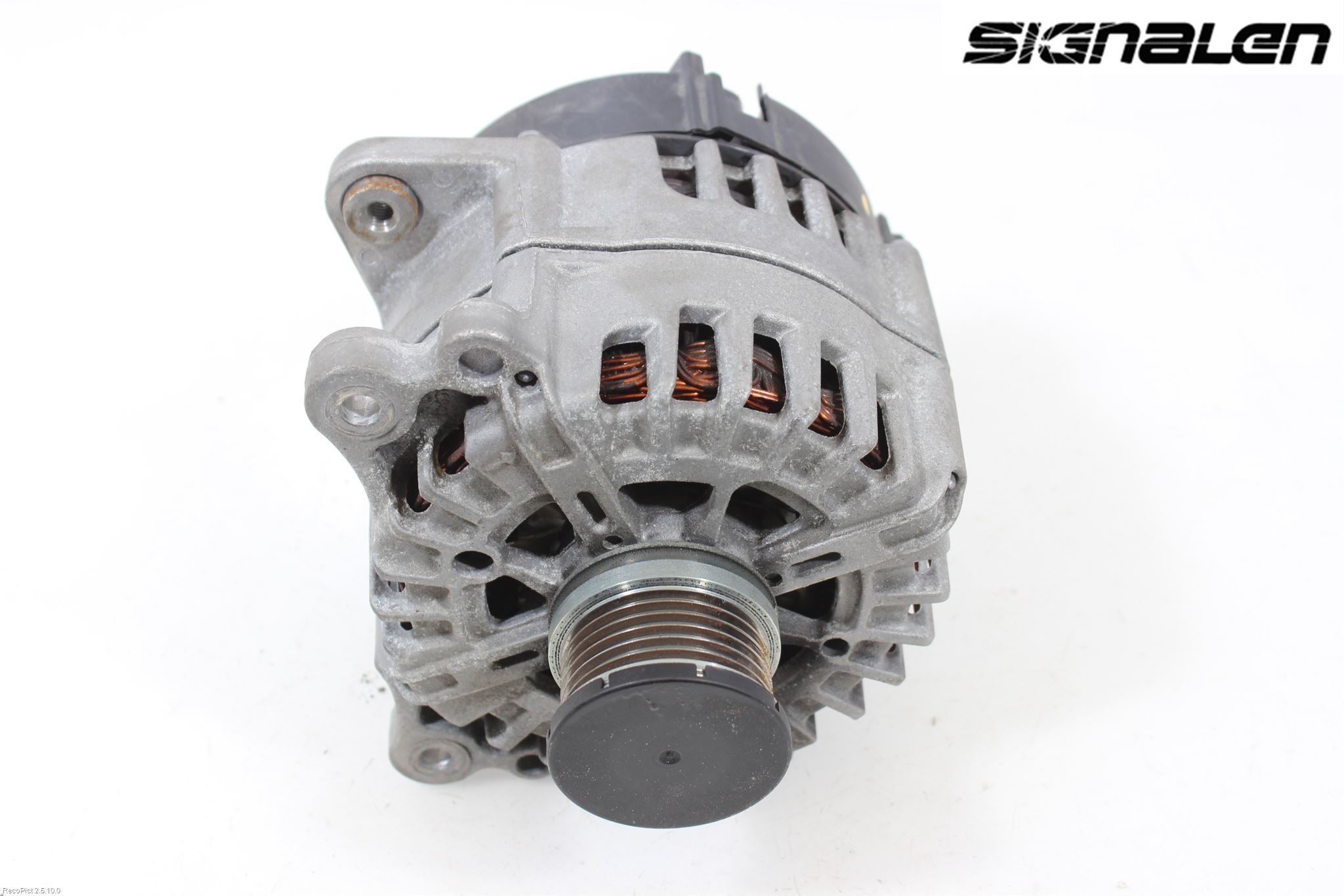 Audi A4/S4 B9 16-19 Dynamo