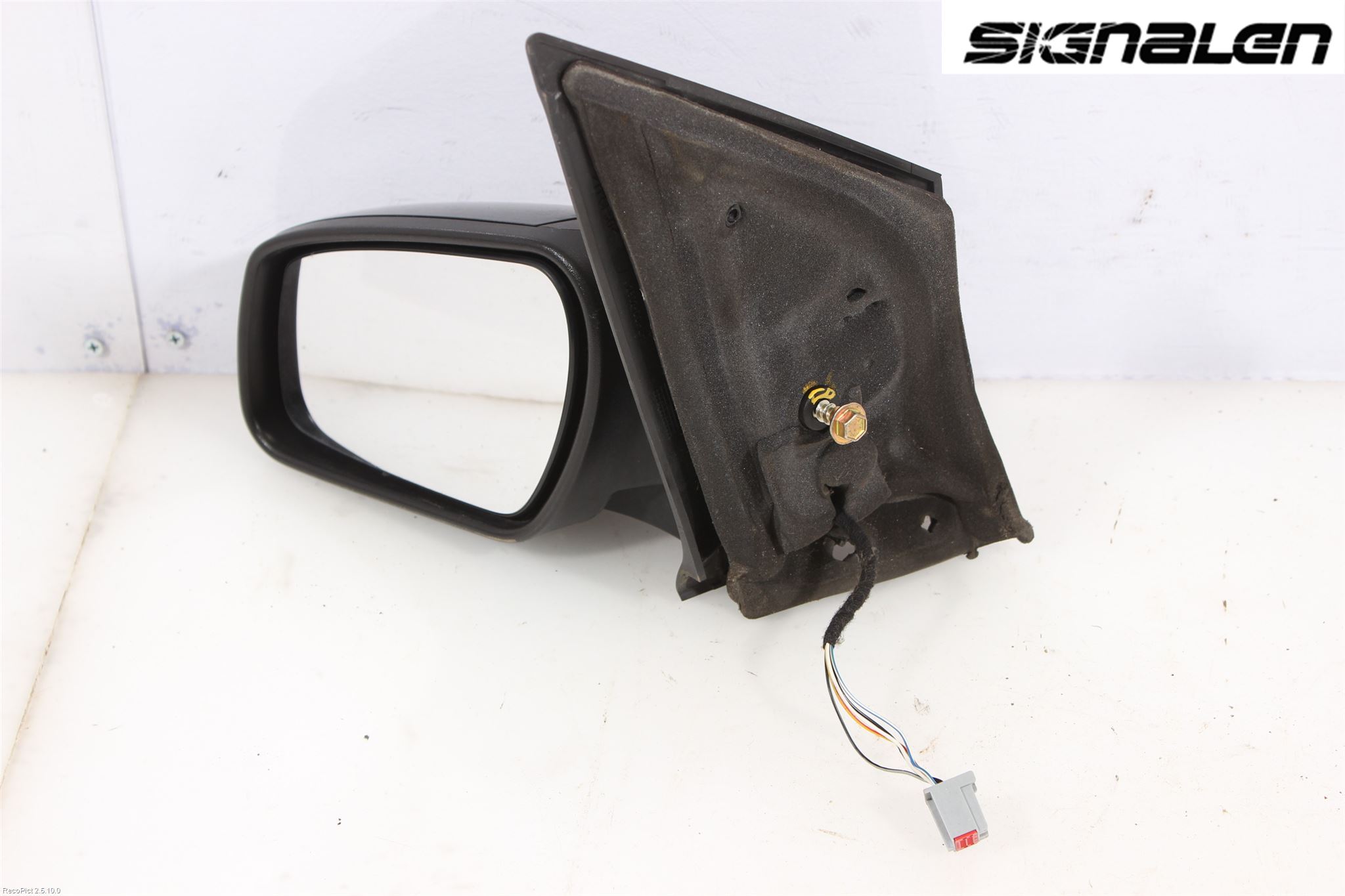 Ford FIESTA     06-08 Speil V M-El Justering