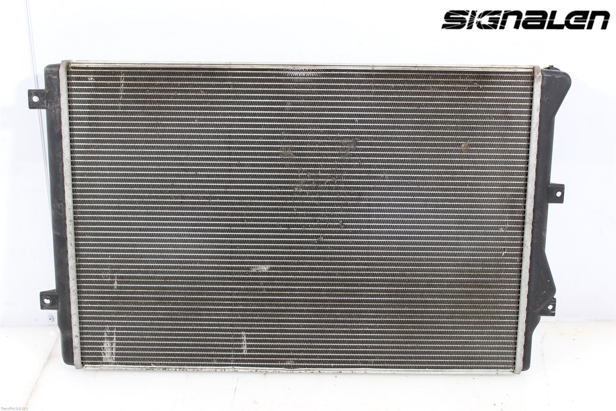 Volkswagen VW PASSAT 05-11 Radiator Manuell