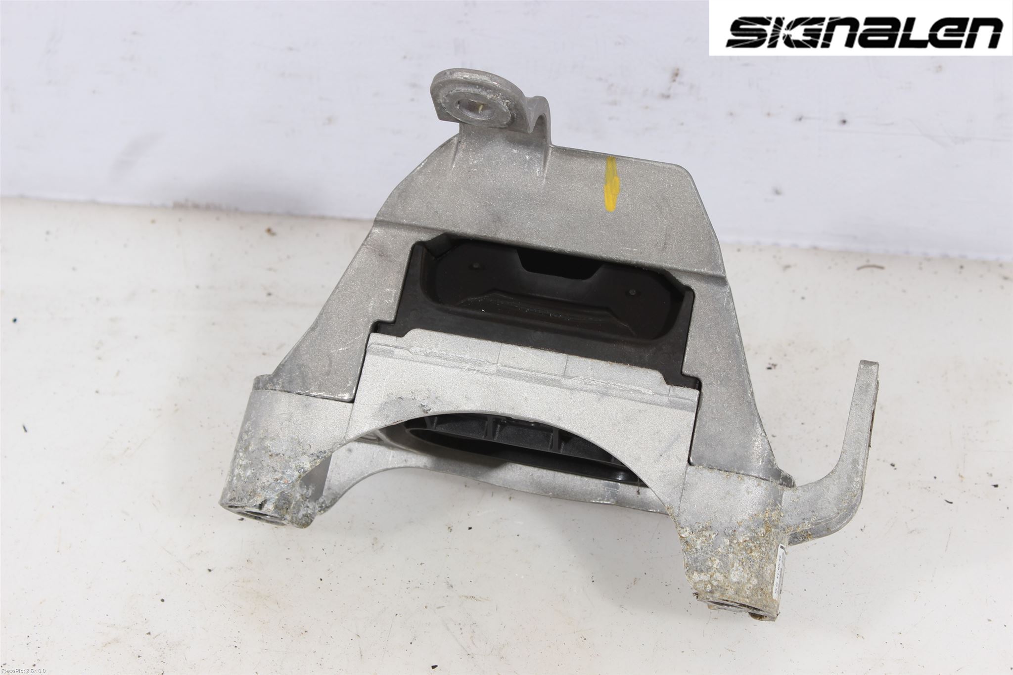 Opel ASTRA J 10-15 Motor Feste Gummi