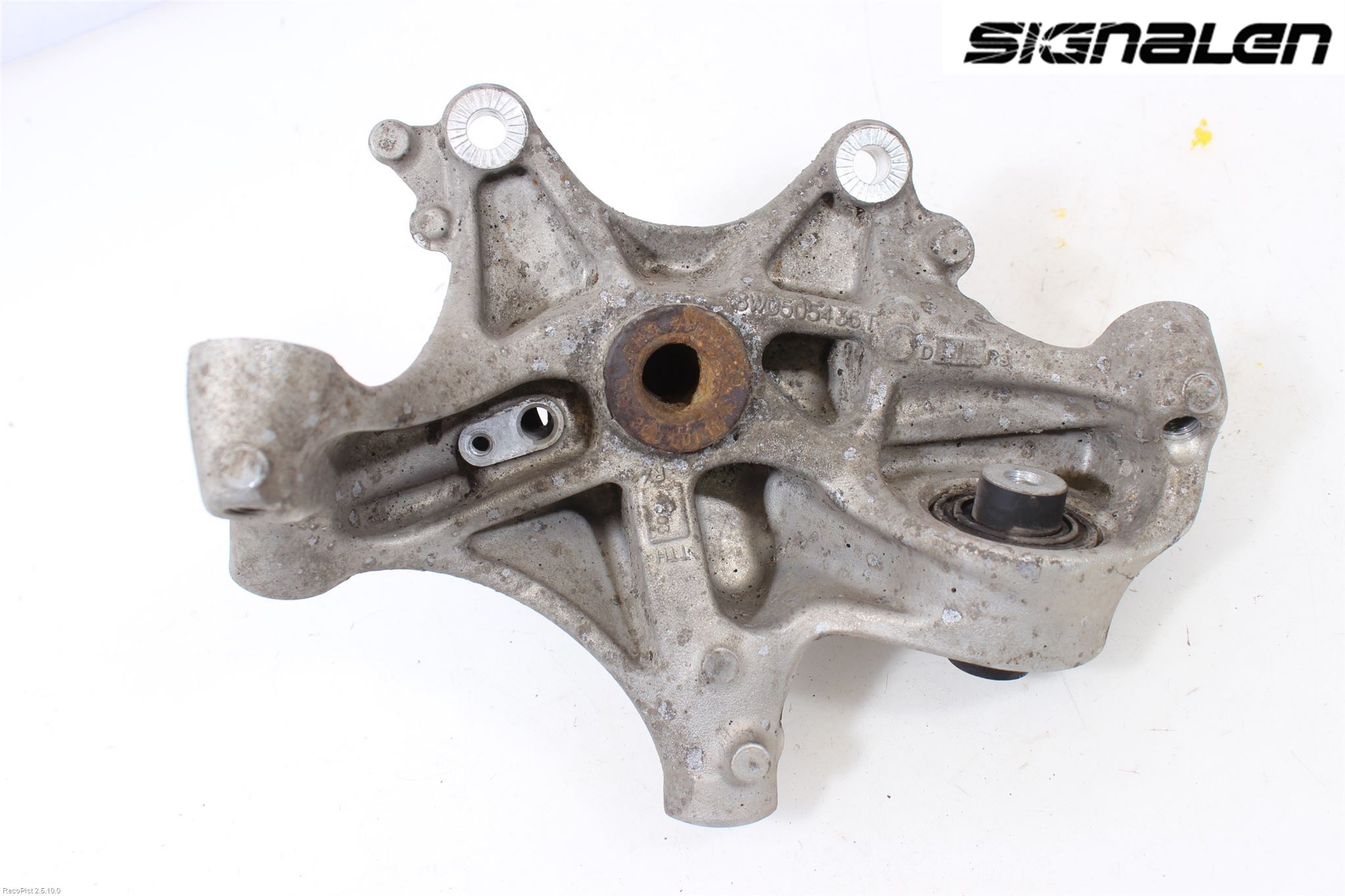 Audi A4/S4 B9 16-19 Spindel Vb
