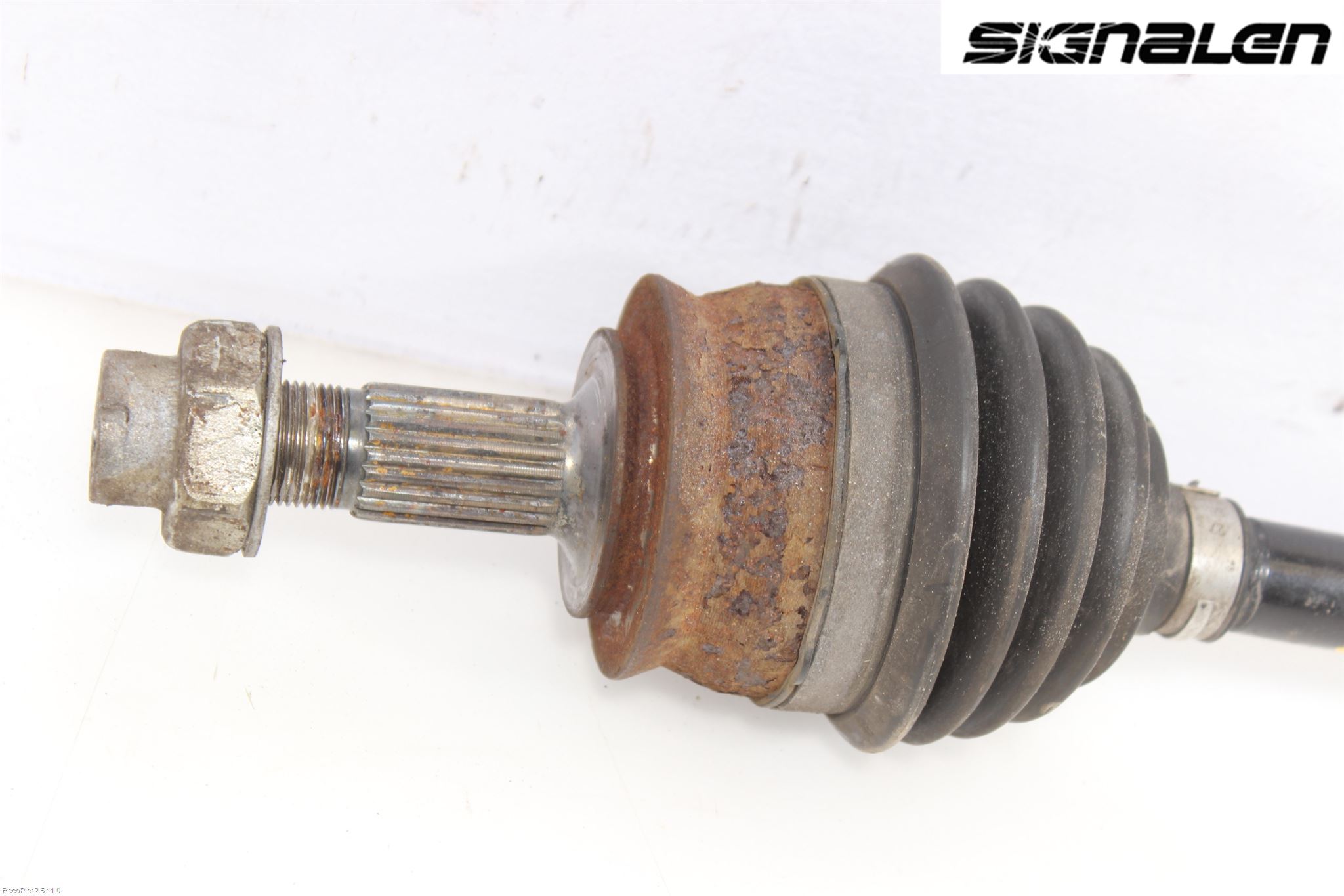 Opel CORSA D 07-14 Drivaksel Foran Kompl Venstre