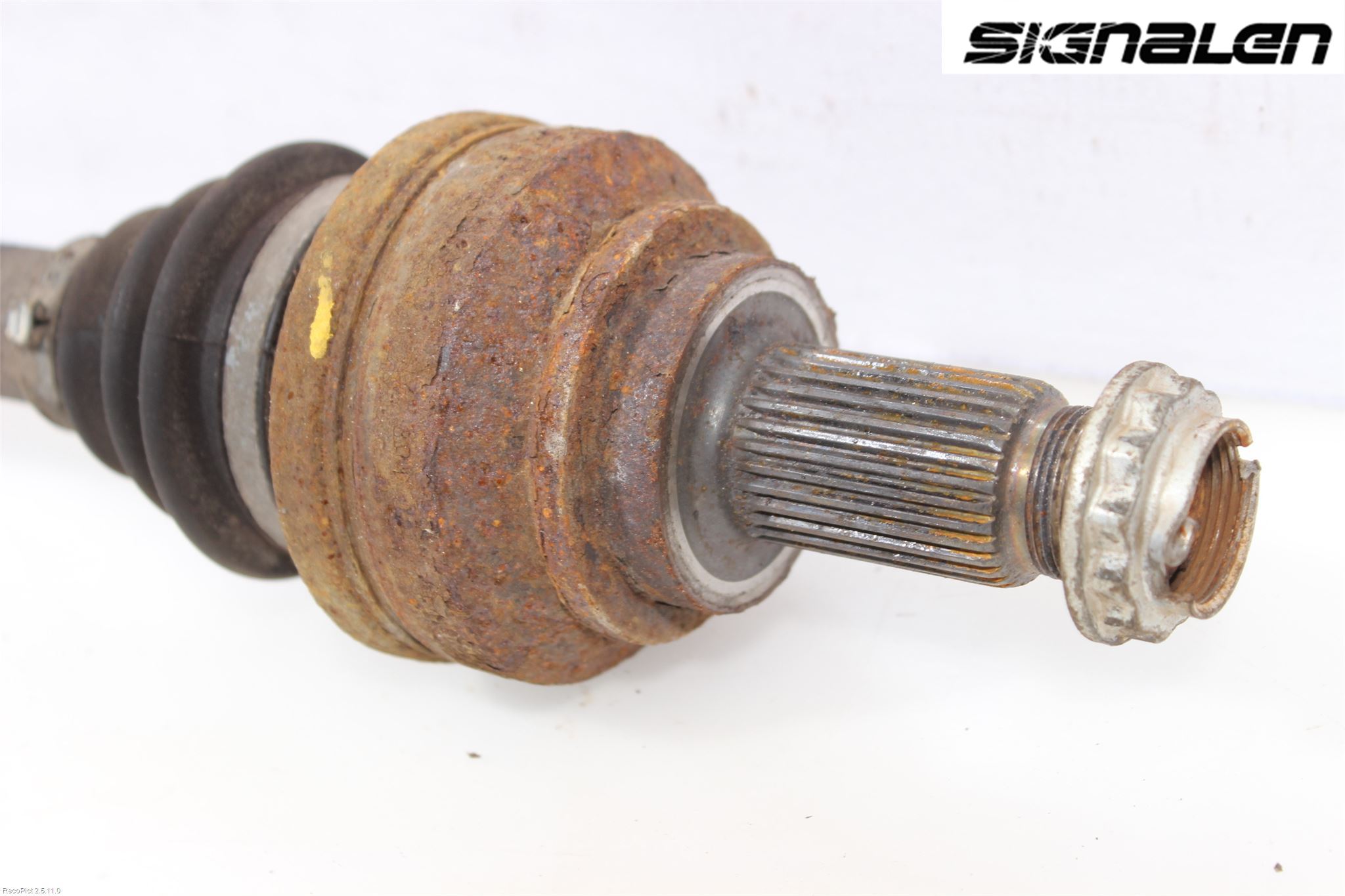 BMW 5 E60/61 Sed/Tou 02-10 Drivaksel Bak Kompl Venstre