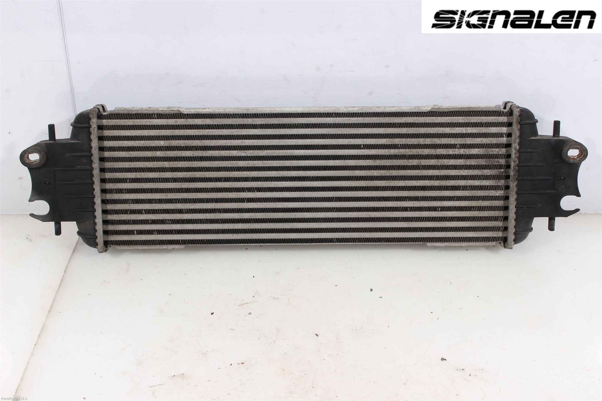 Renault TRAFIC   02-14 Intercooler Radiator
